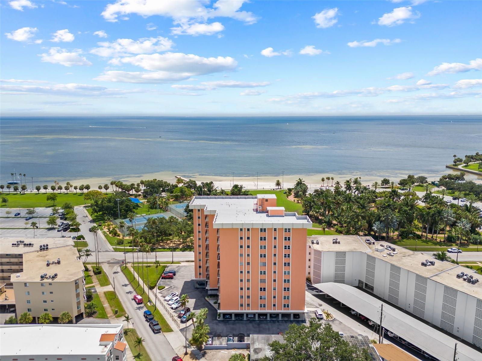 Welcome to North Shore Normandy. A non-age restricted tower located on North Shore Drive in St. Pete.