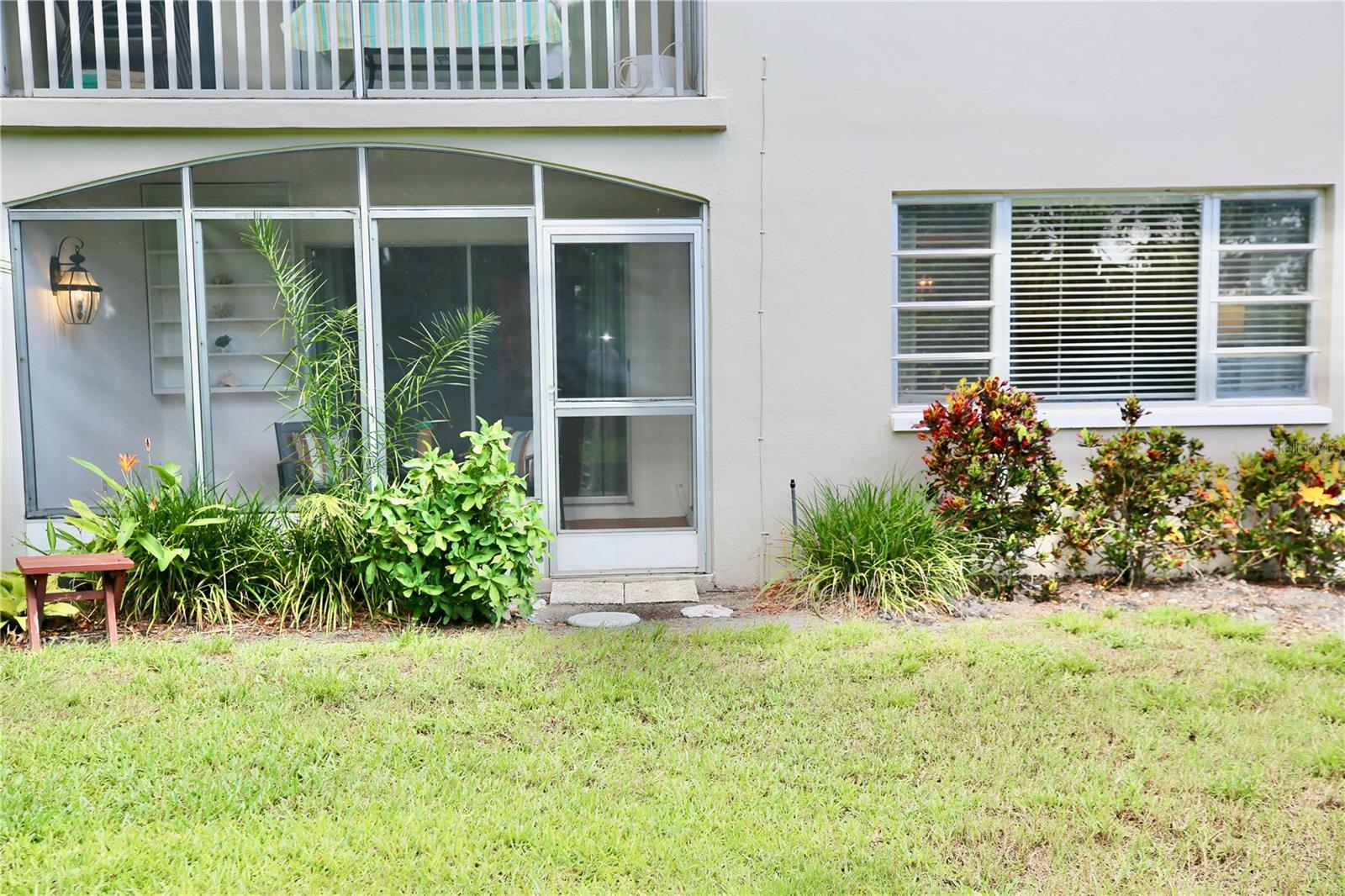 Back view of screened lanai