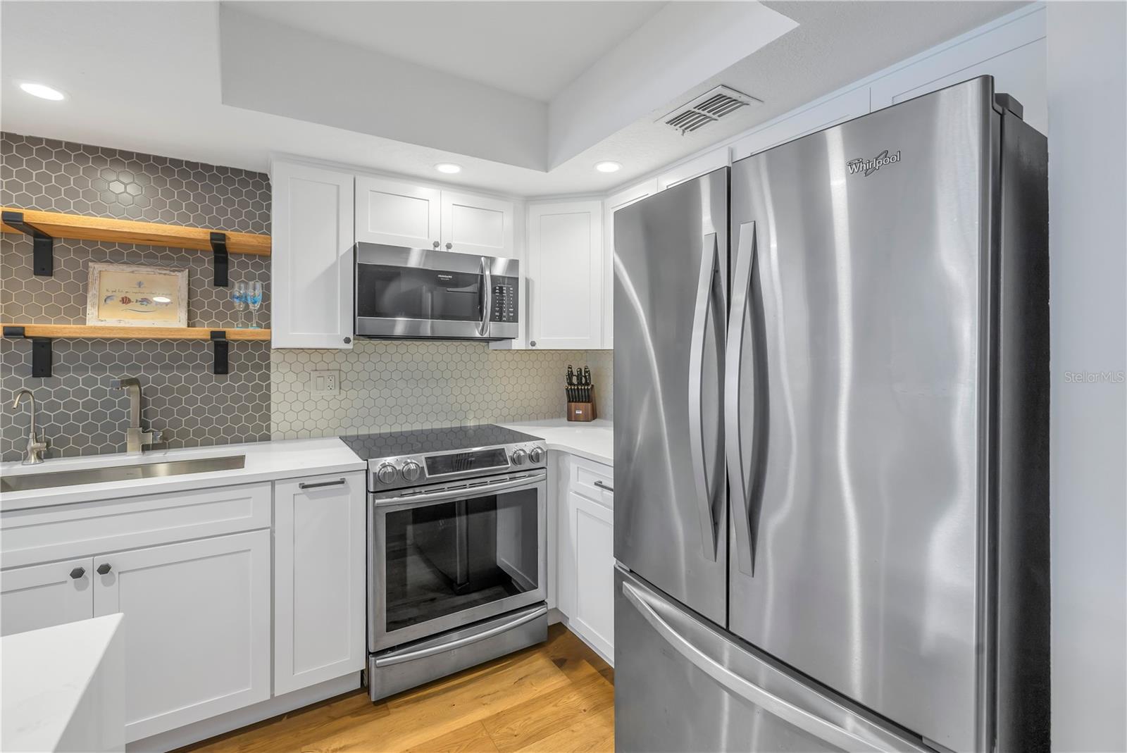 LED lighting in kitchen