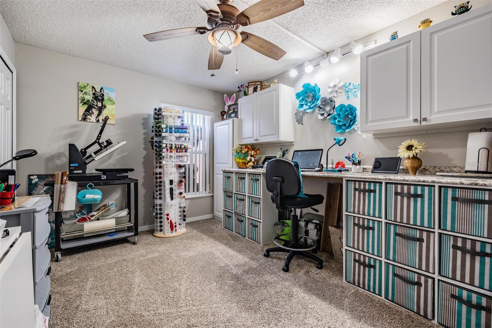 3rd bedroom/Craft Room