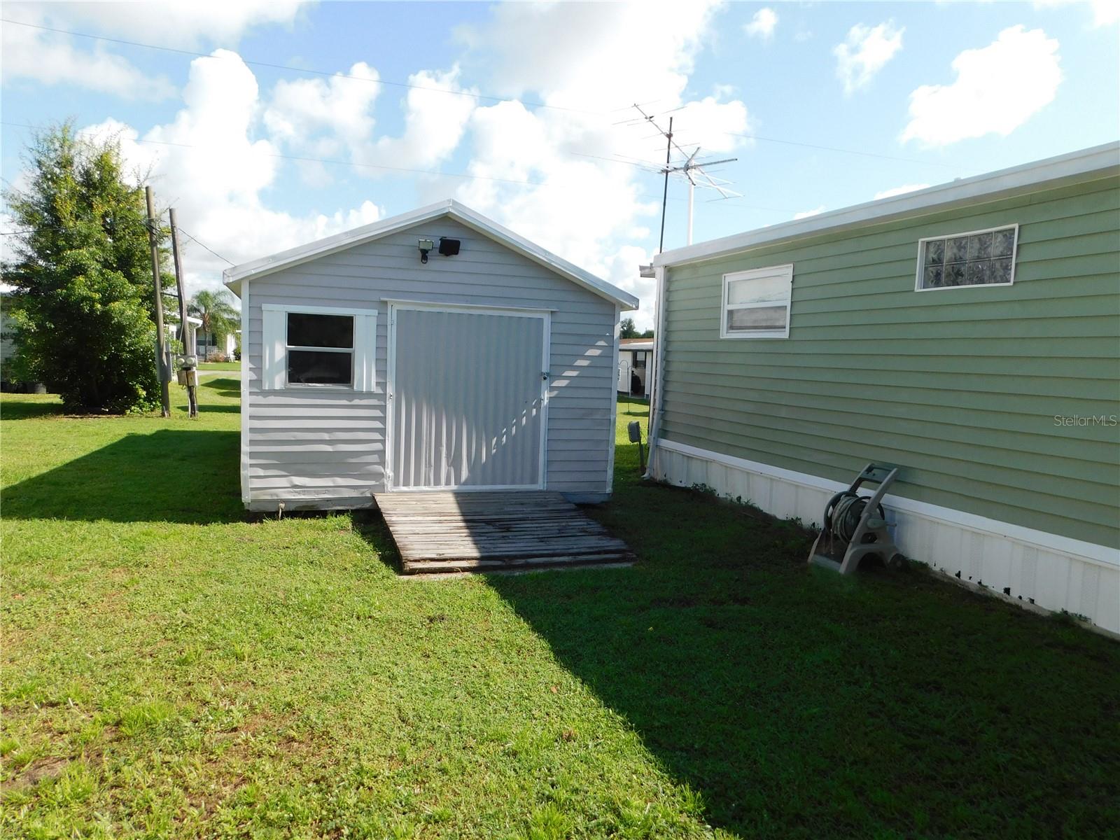 Large detached storage shed 12x24.