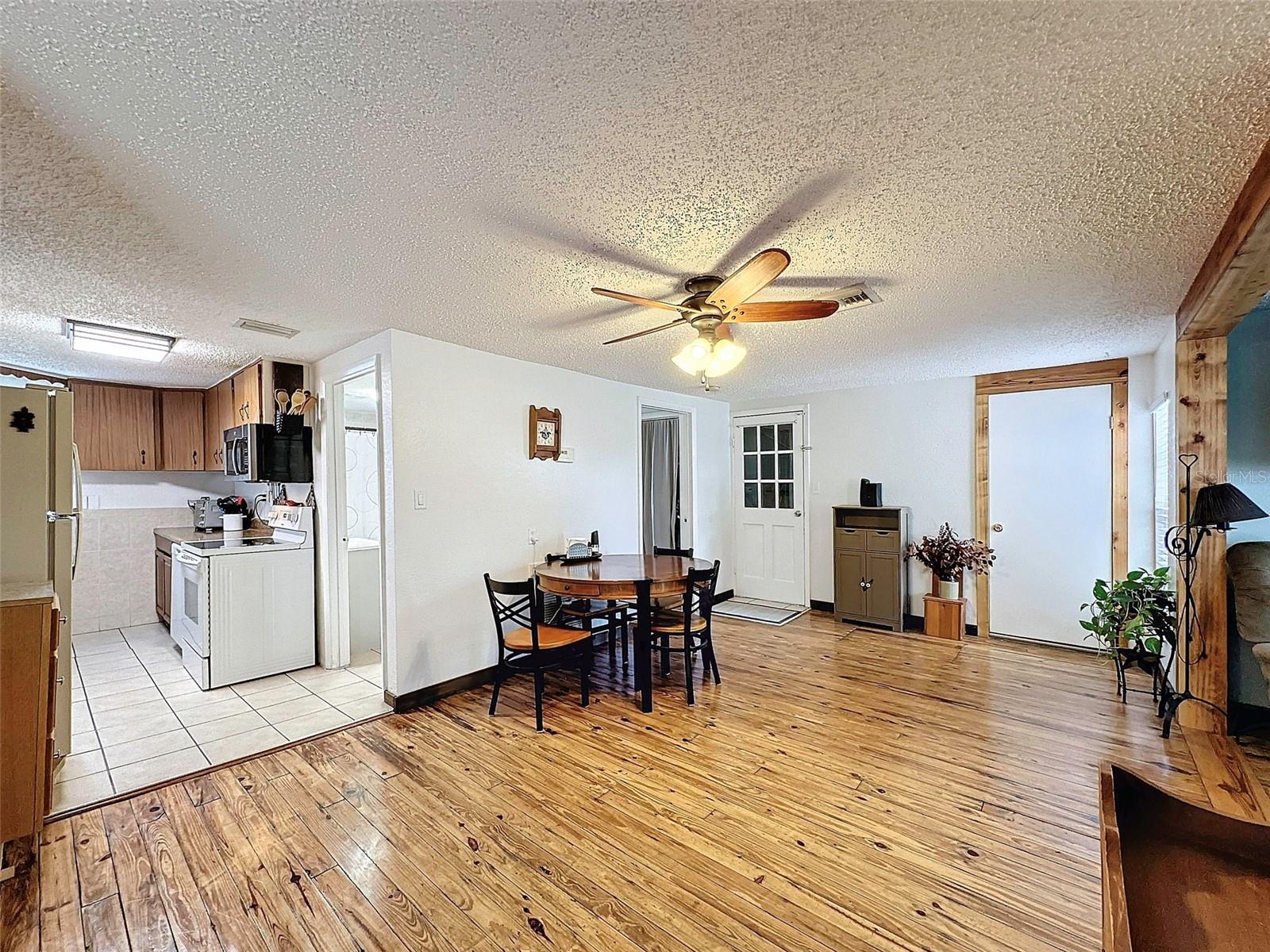 STUNNING HARDWOOD FLOORS