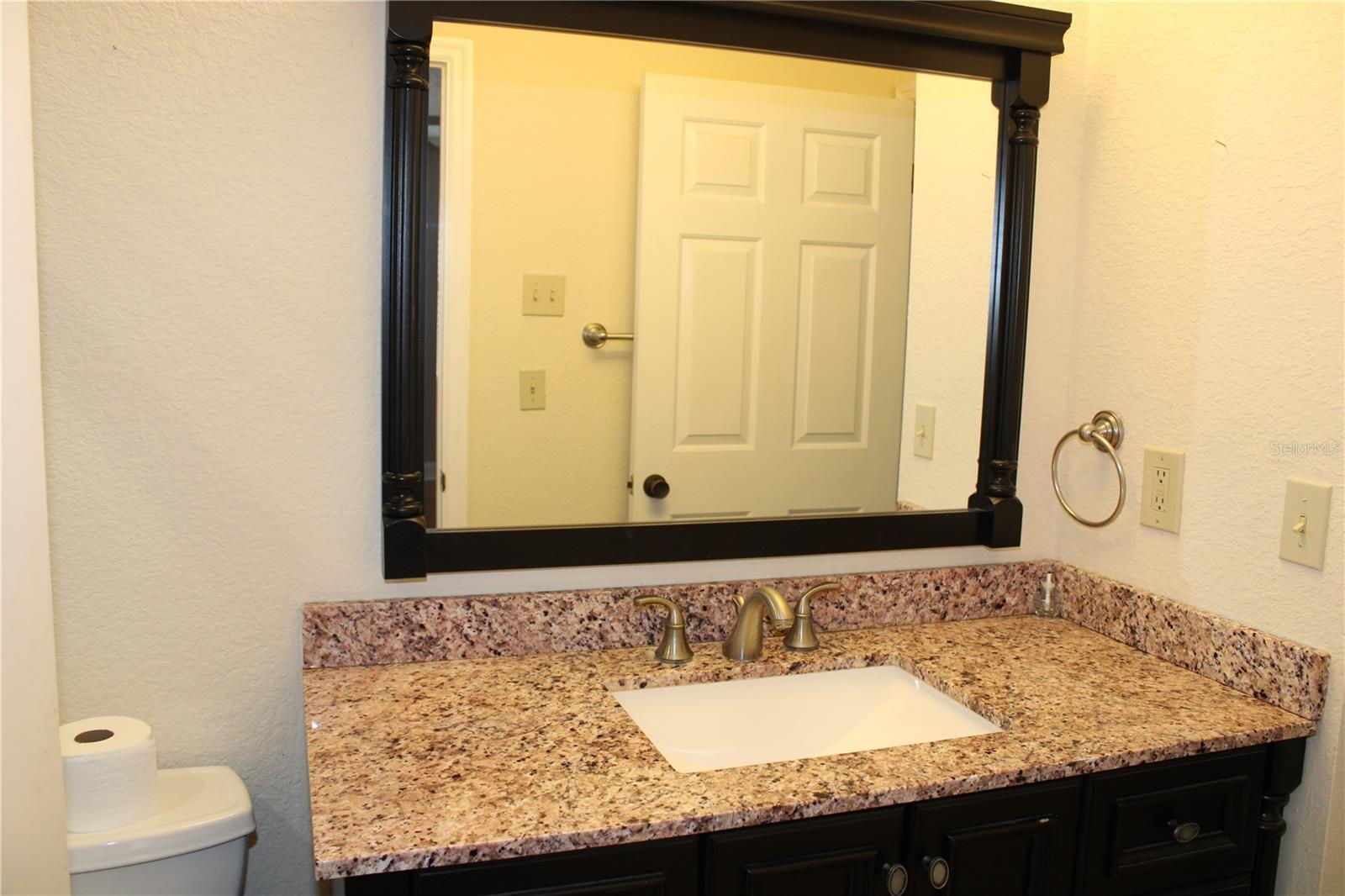 VANITY WITH GRANITE COUNTER TOP