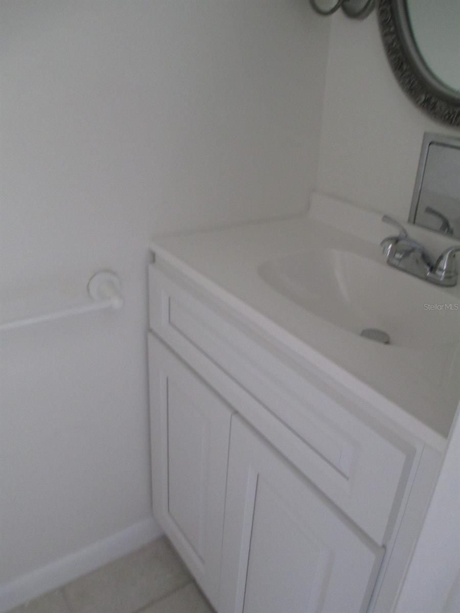 New Vanity 1/2 Bath