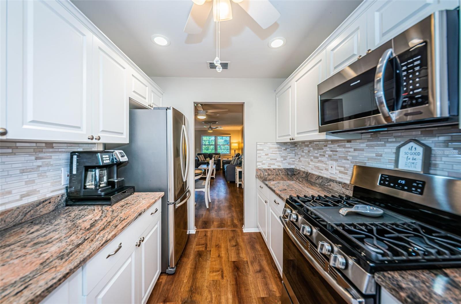 Stunning kitchen with high-grade cabinets.