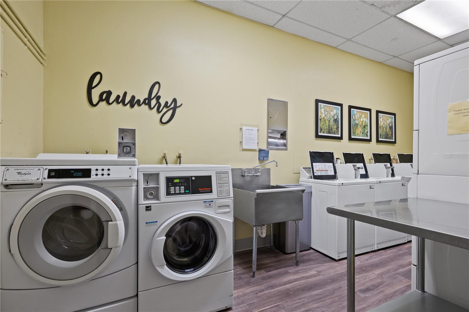 extra coin laundry on main floor