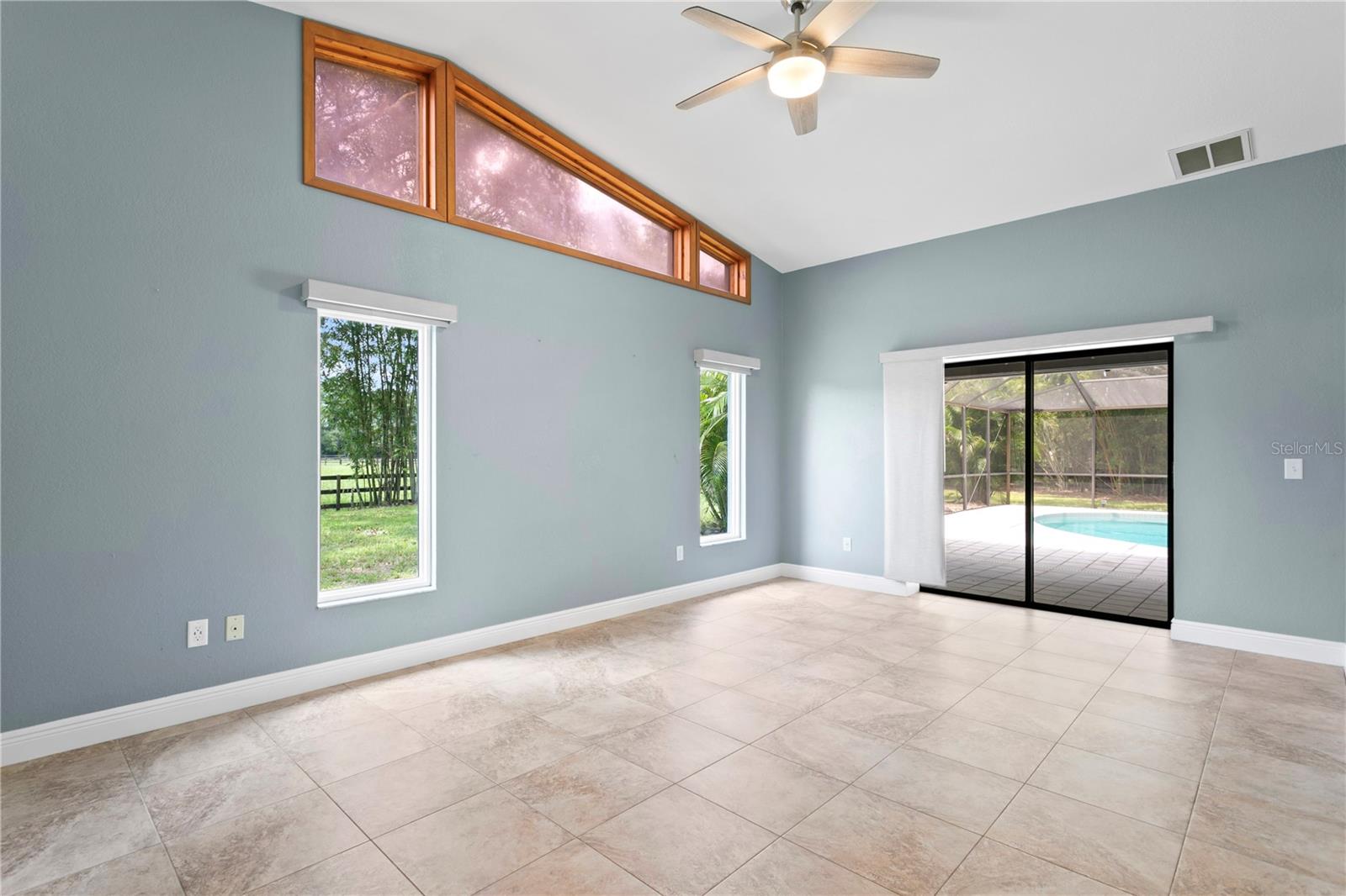 Main House - Primary Bedroom