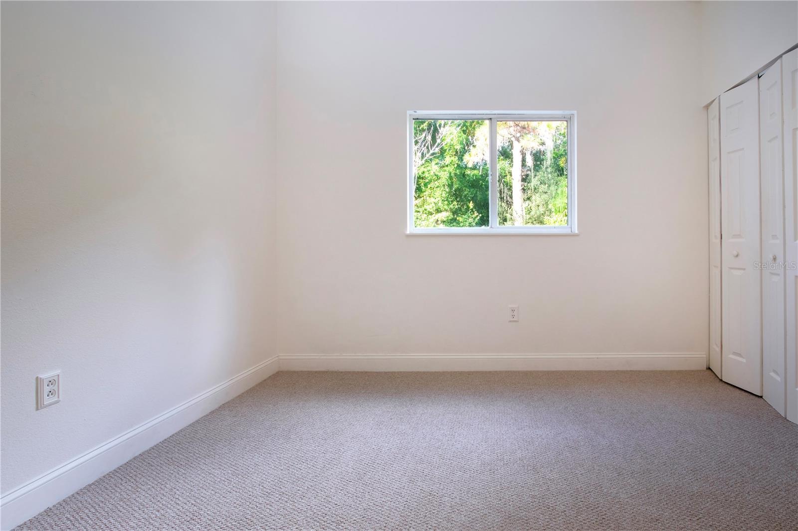 Split floor plan 2nd bedroom