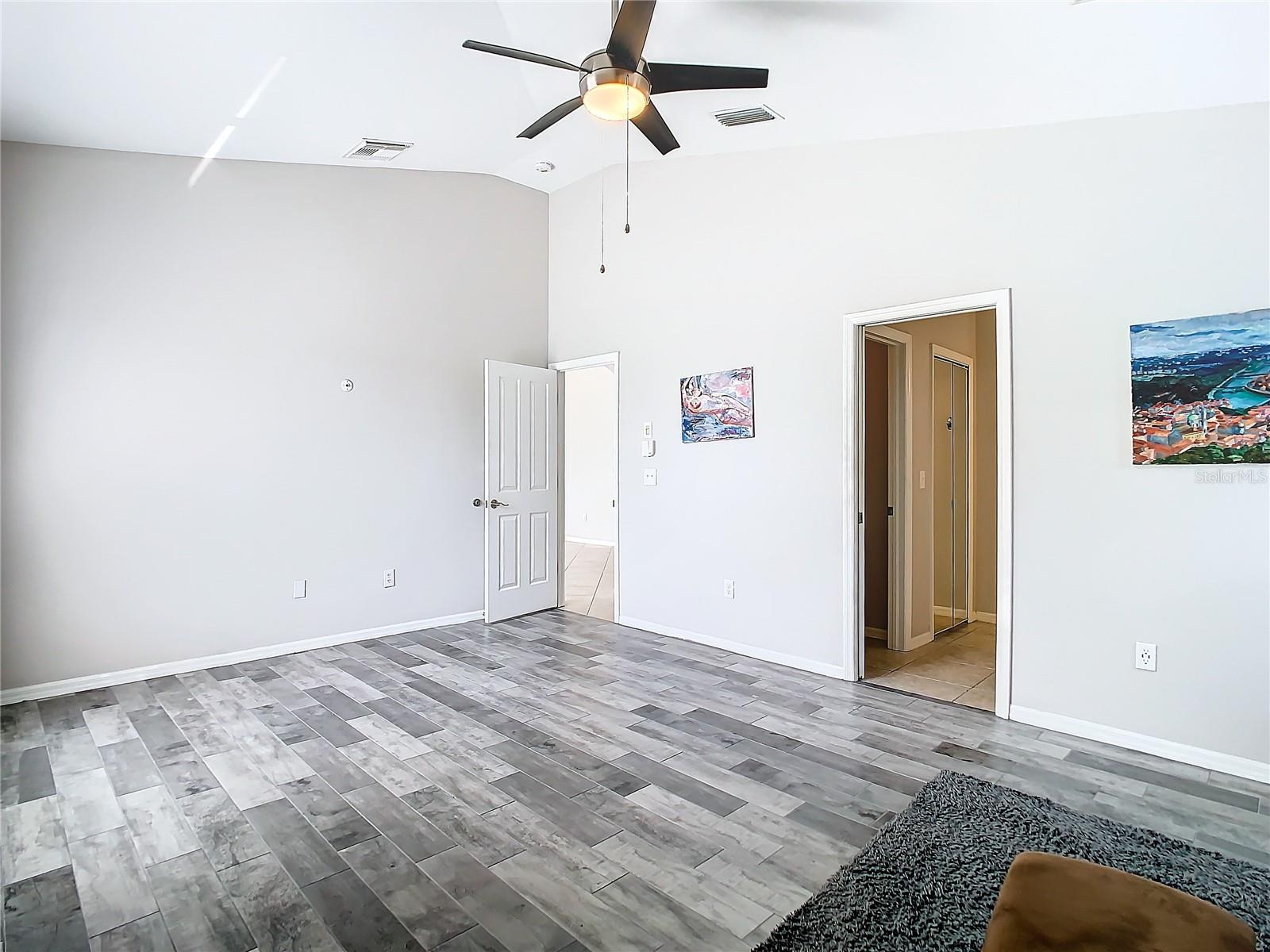 Master Bedroom : large enough for king sized bed and reading chairs