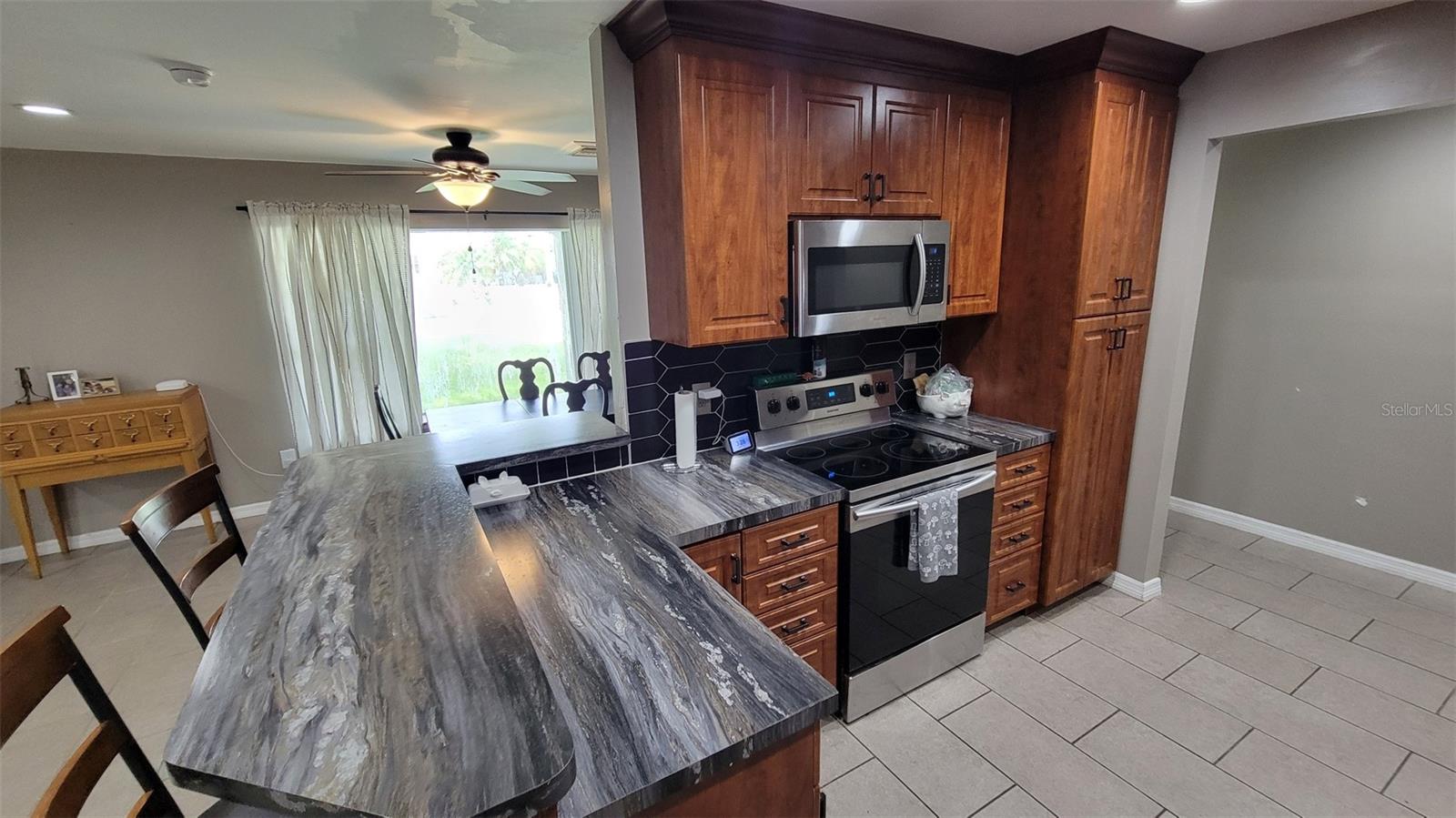 T3549596