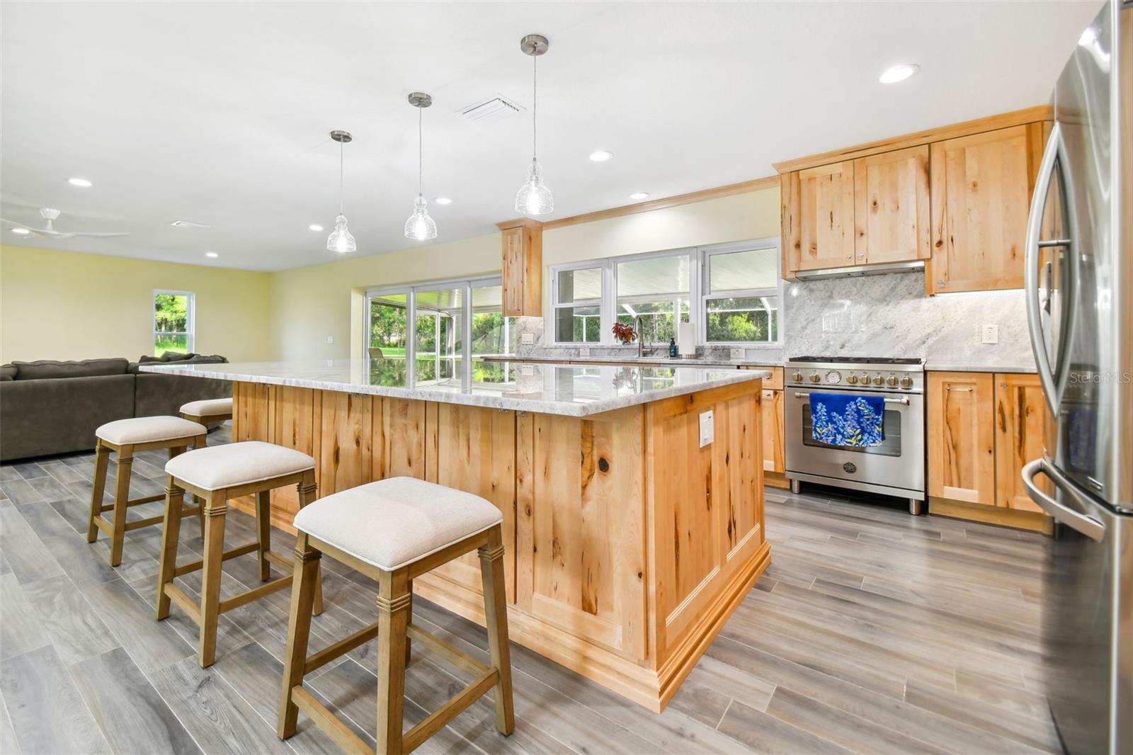 Light and bright Luxury kitchen