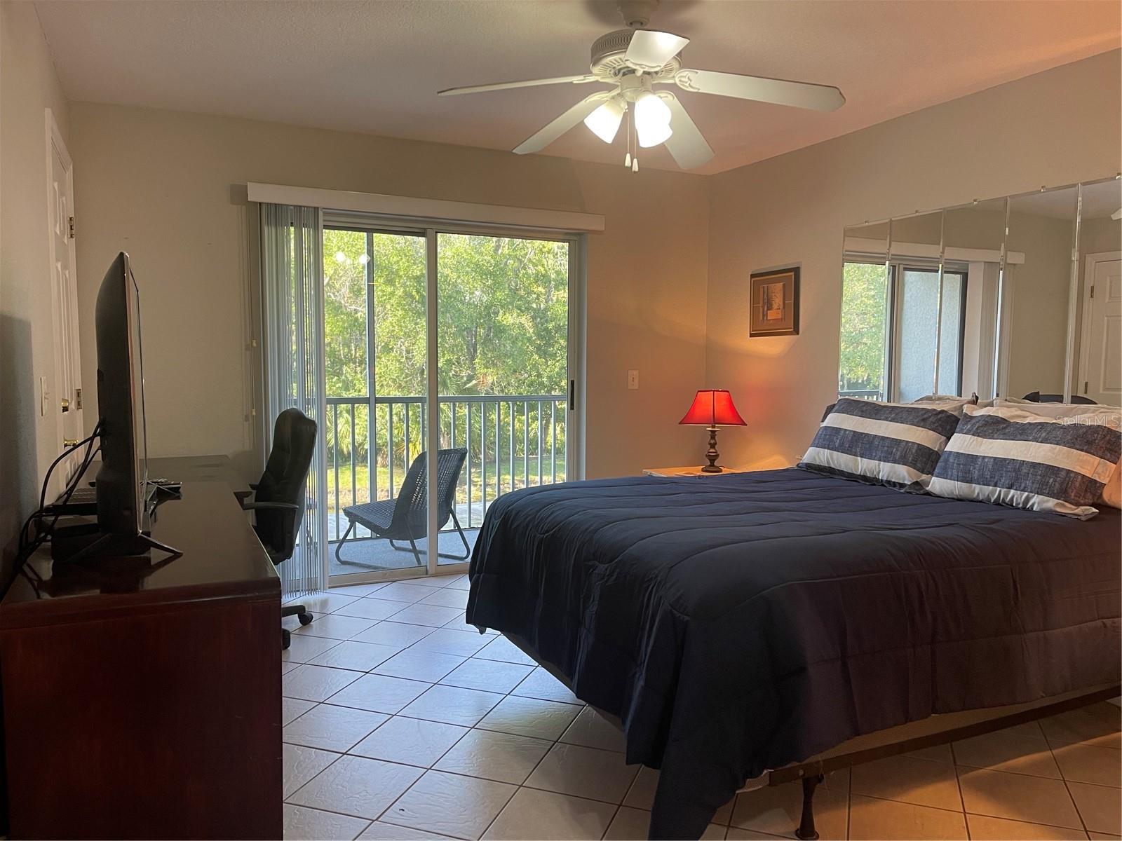 Ceiling fan with light kit.