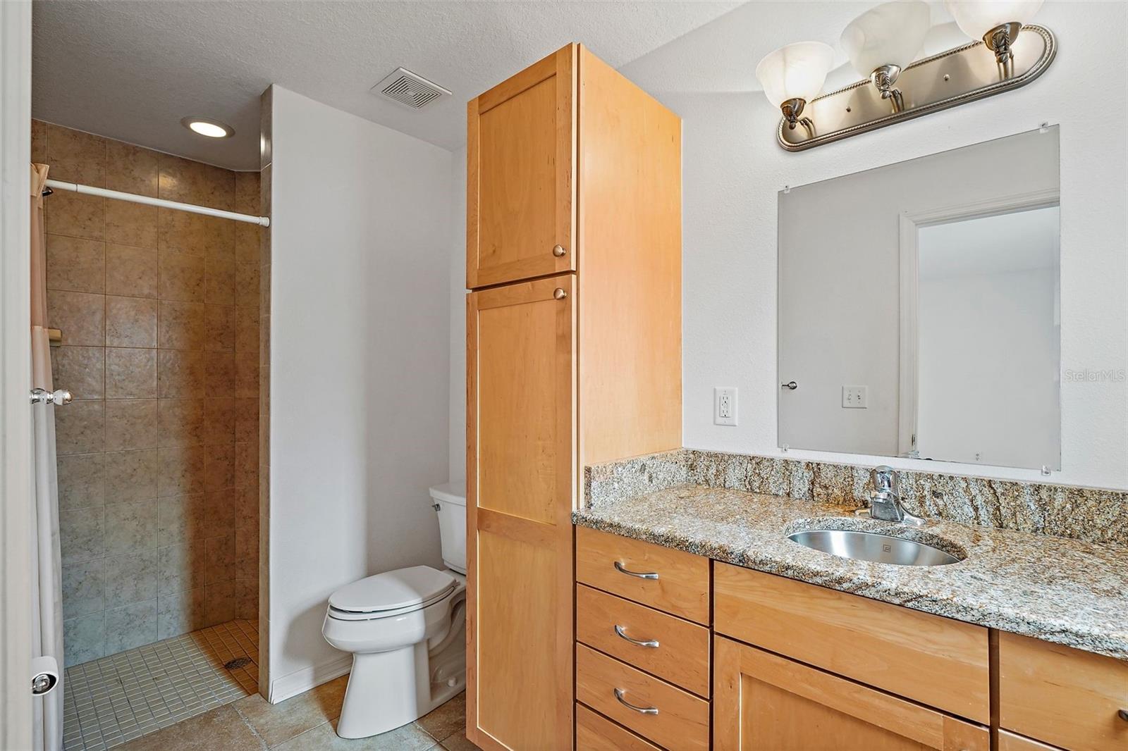 Ensuite