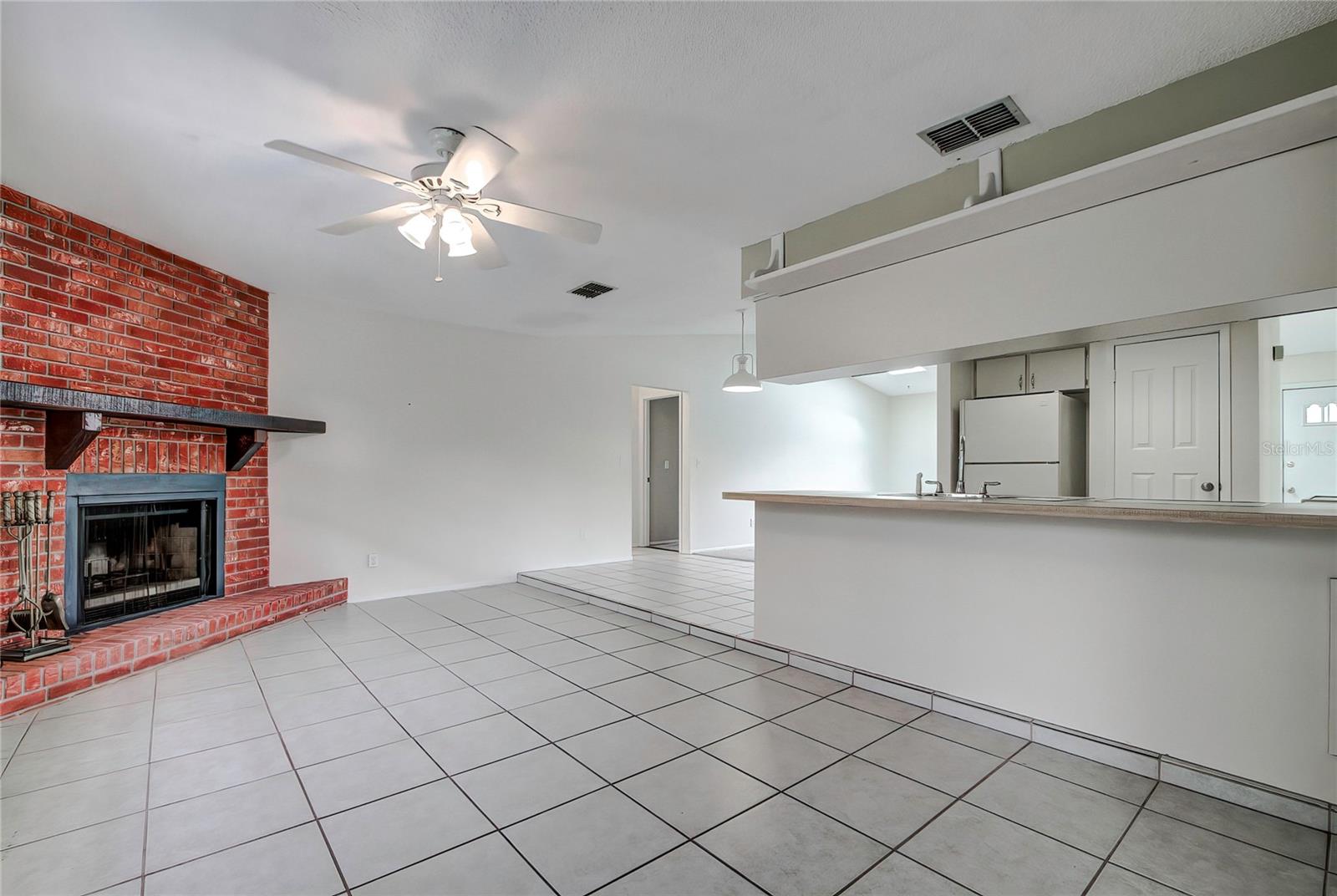 Family Room Kitchen Counter