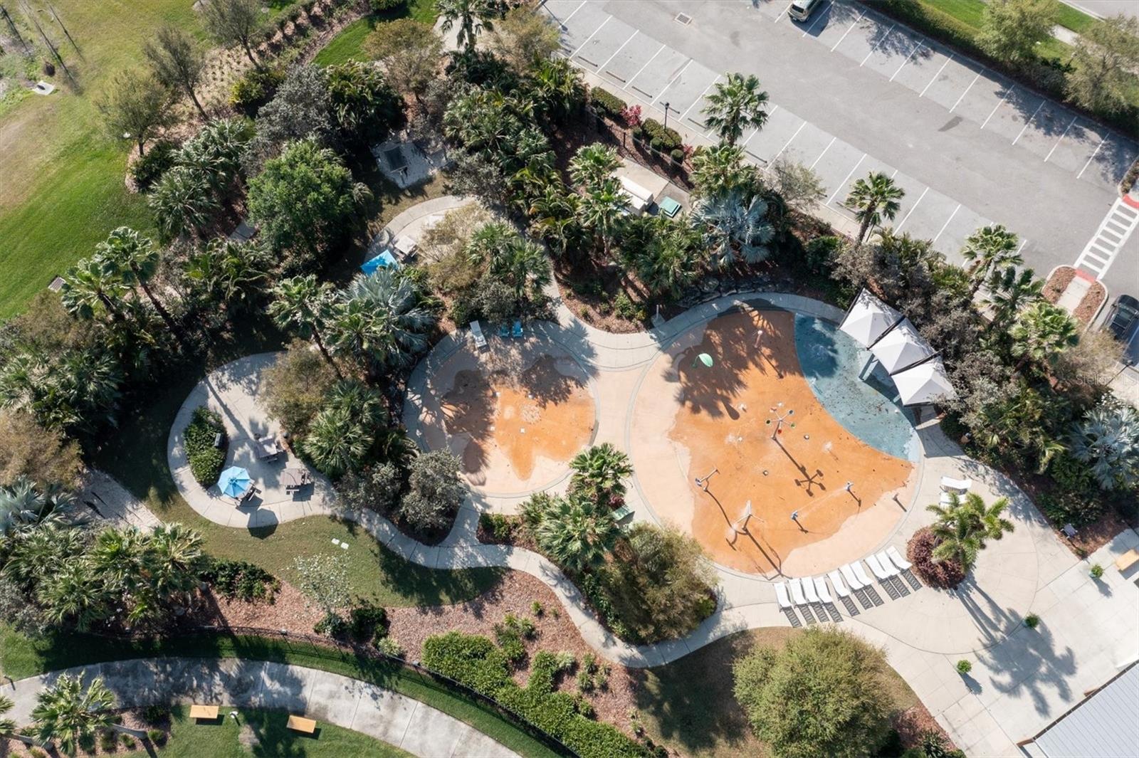 The Lakeside Splashpad, Grills, Dog Park, Playground