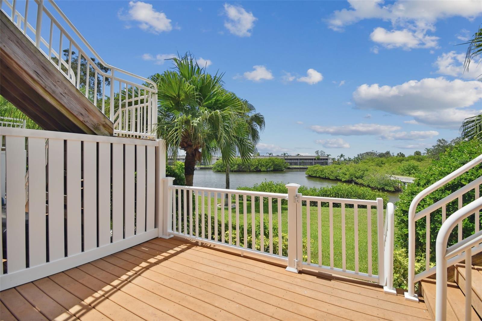 bottom floor deck - gated