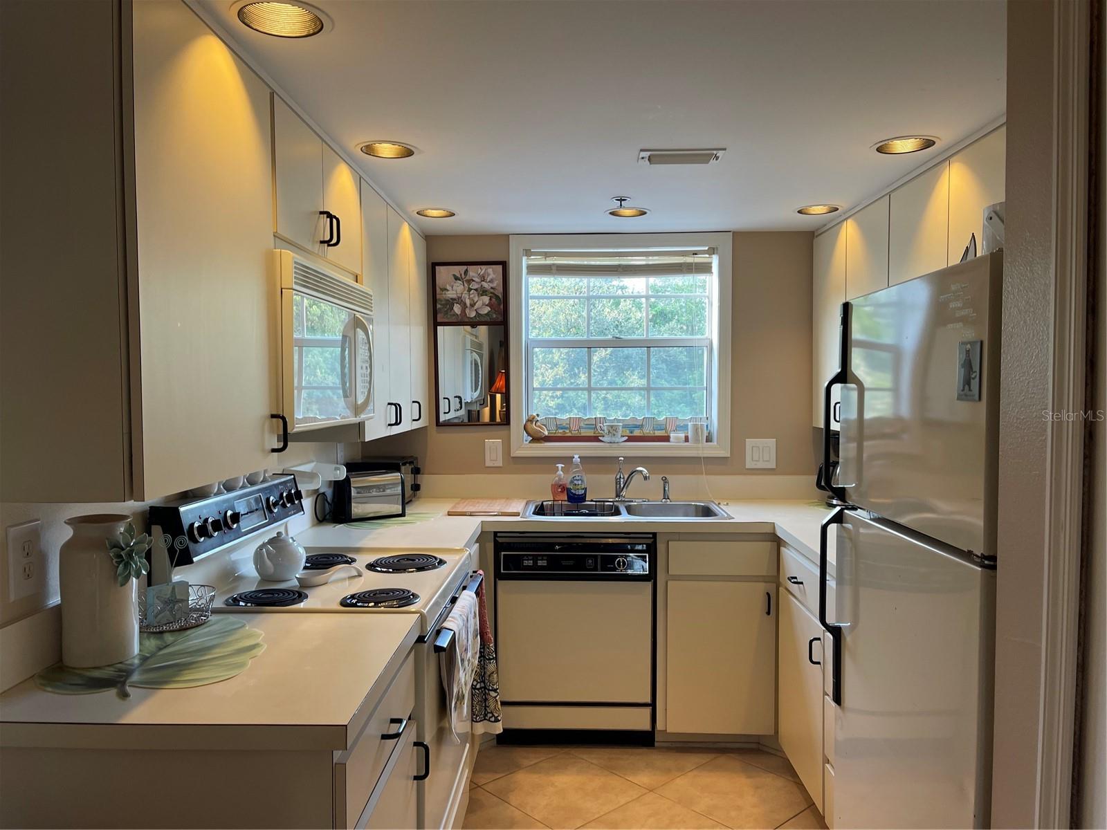 Recessed lighting in kitchen