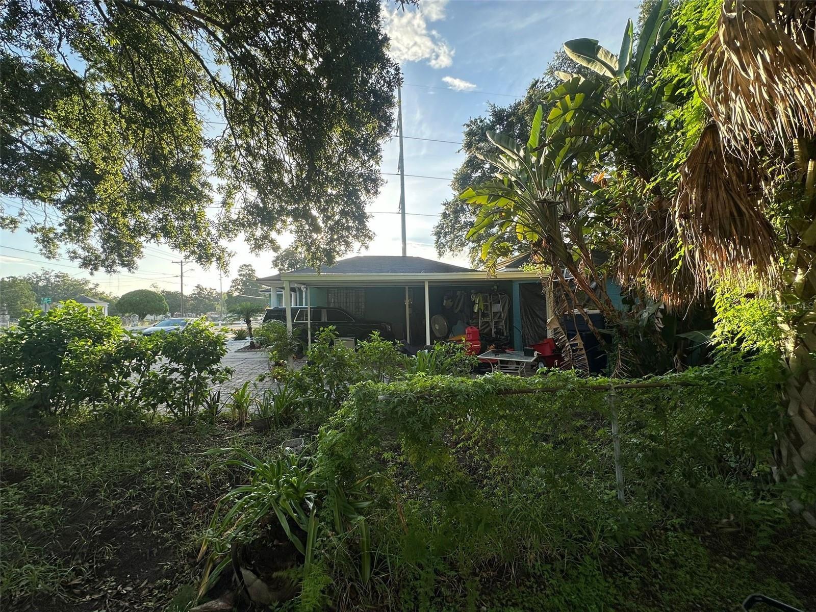 R4908243