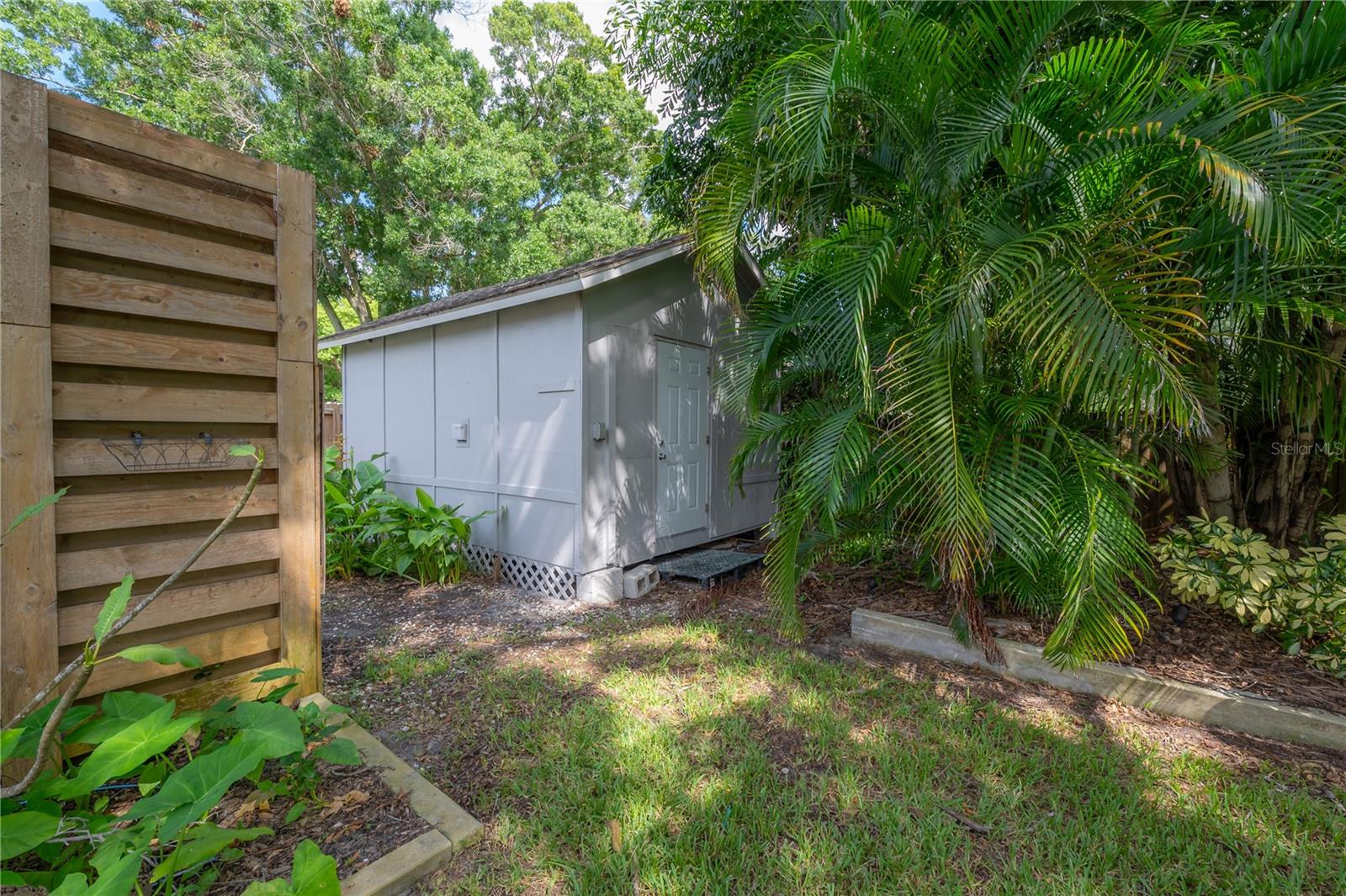 Shed with insulation and split unit AC.