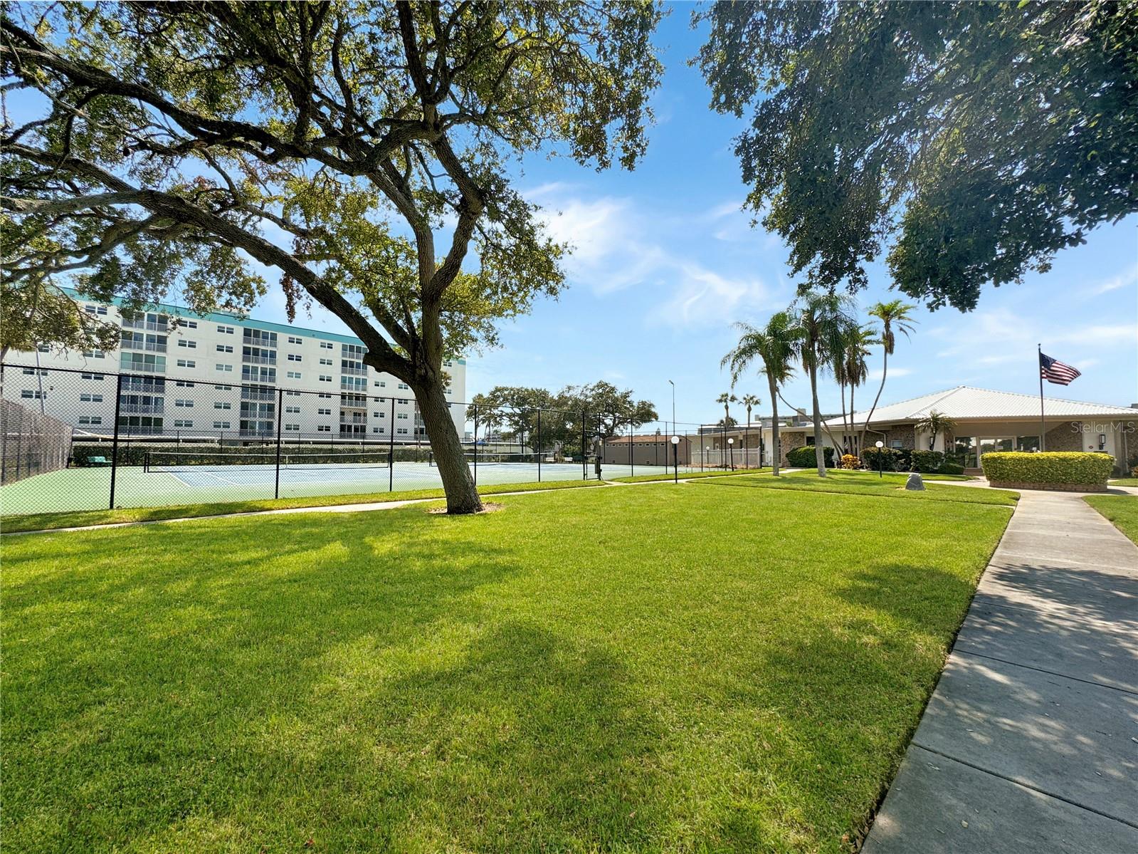 Tennis Courts/clubhouse