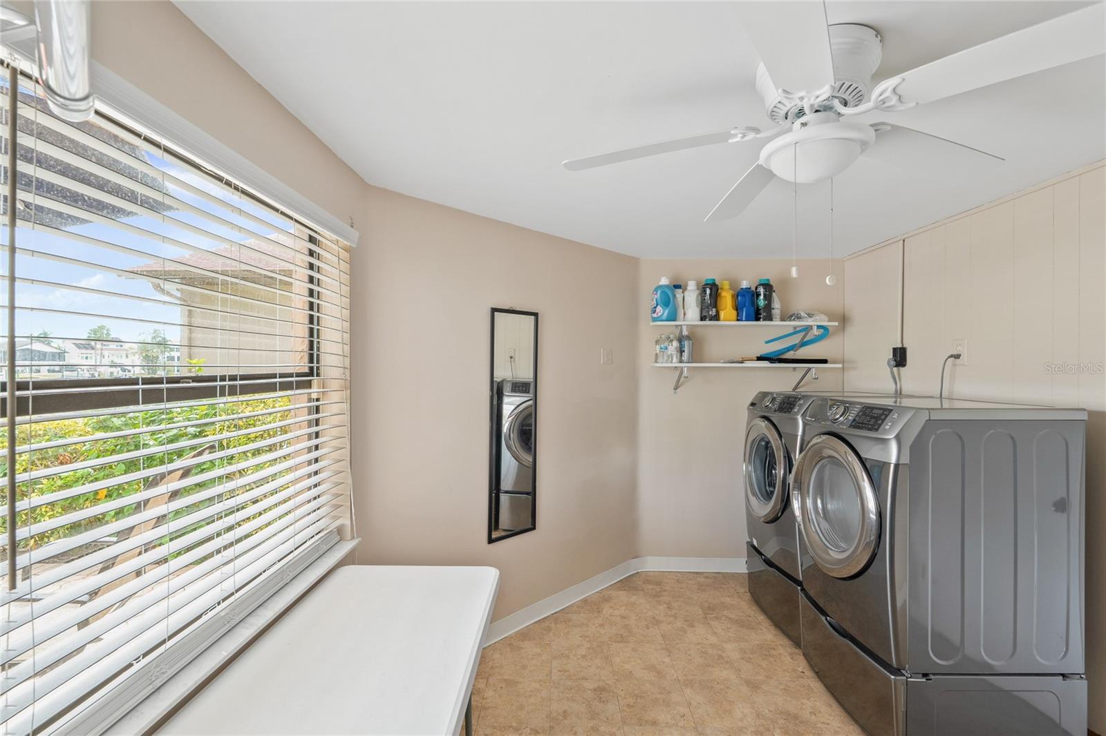 1st floor Laundry room