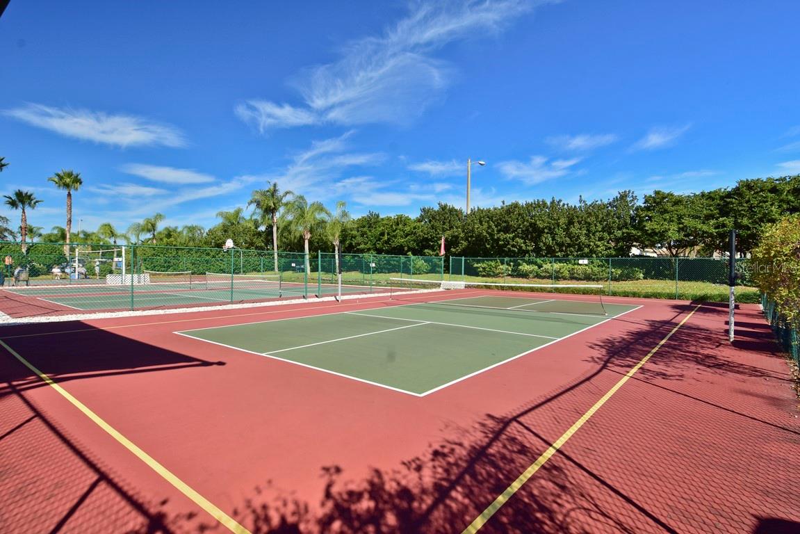 Pickleball Courts