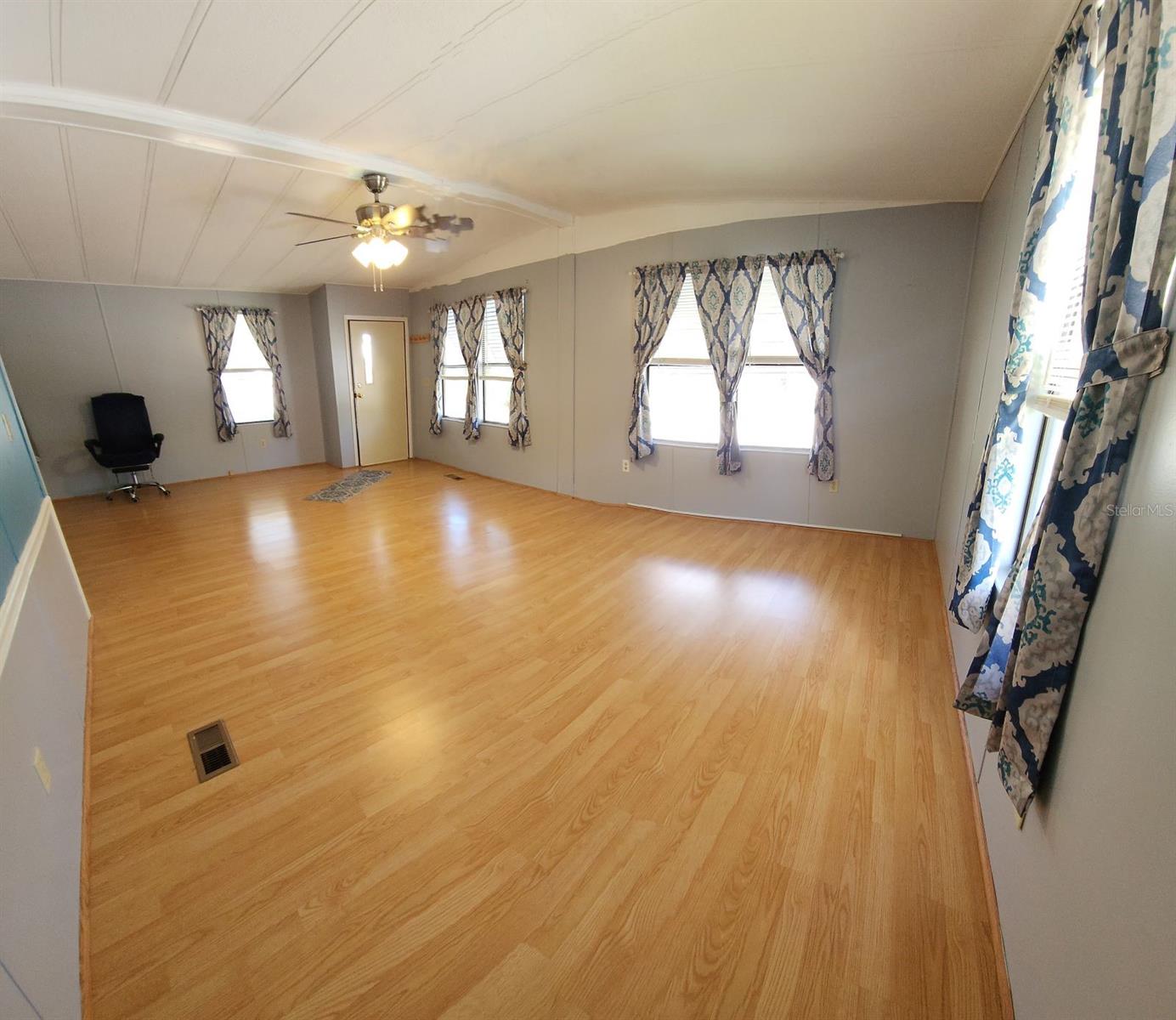 Living room to Dining room