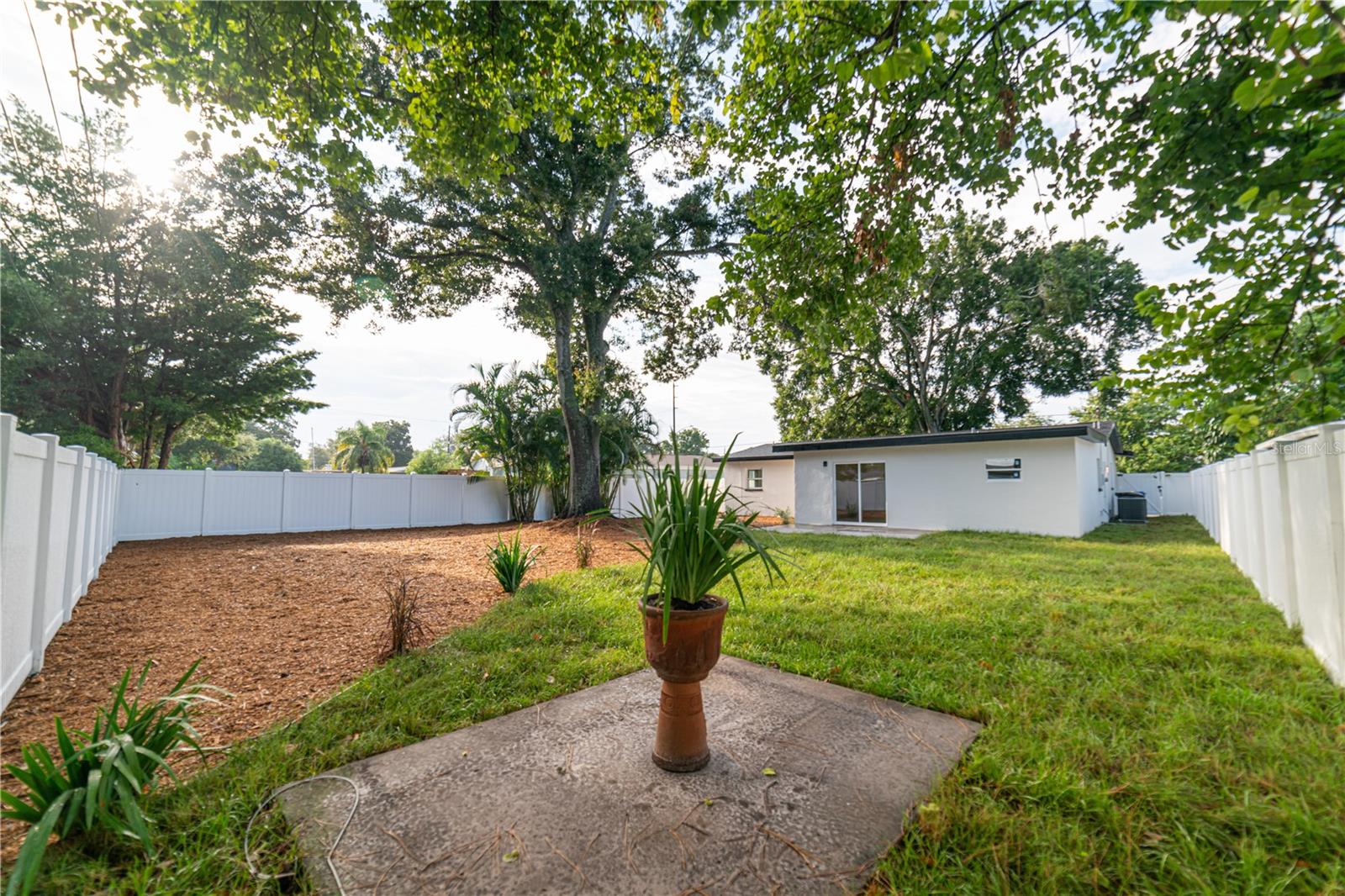 Beautiful, HUGE, Low Maintenance Backyard