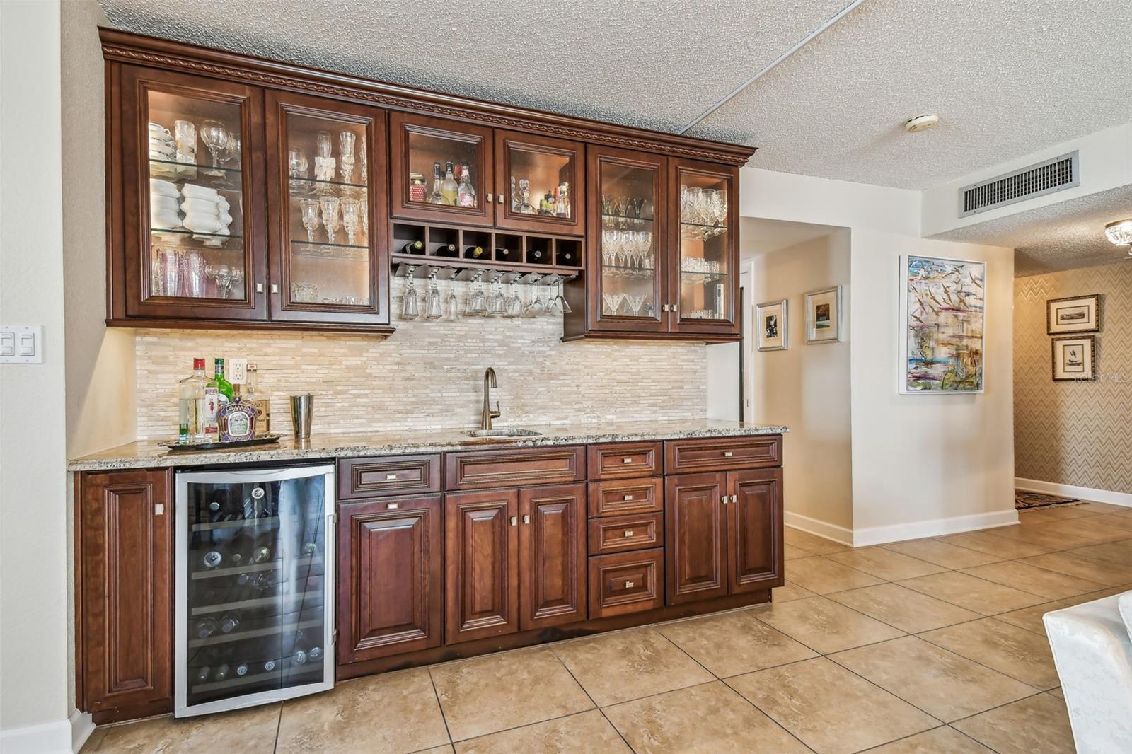 Entertainment bar with wine cooler