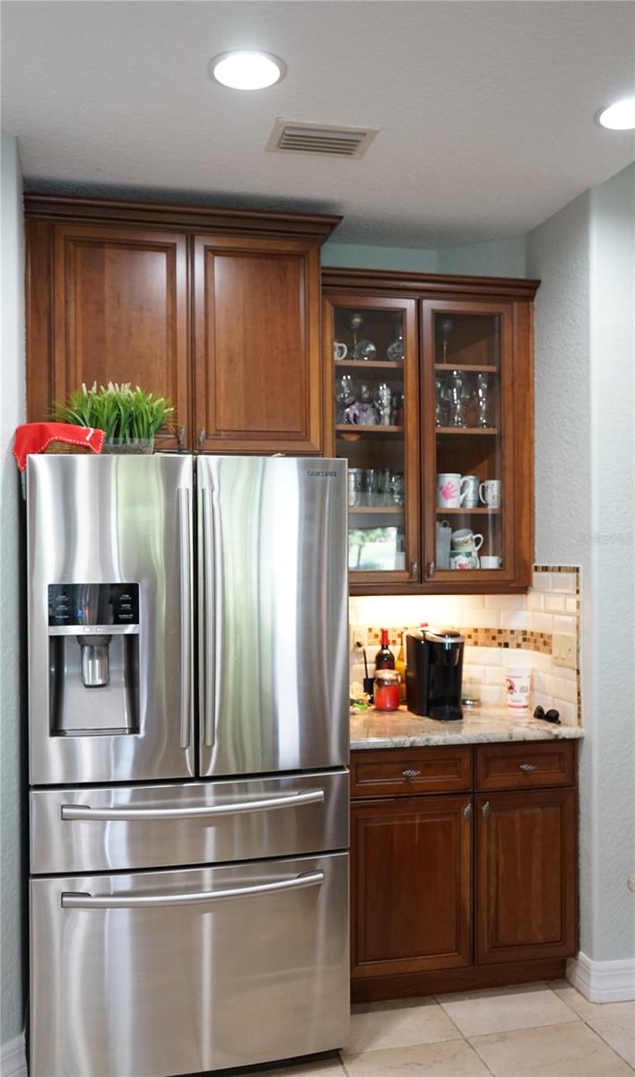 coffee bar area and great refrigerator