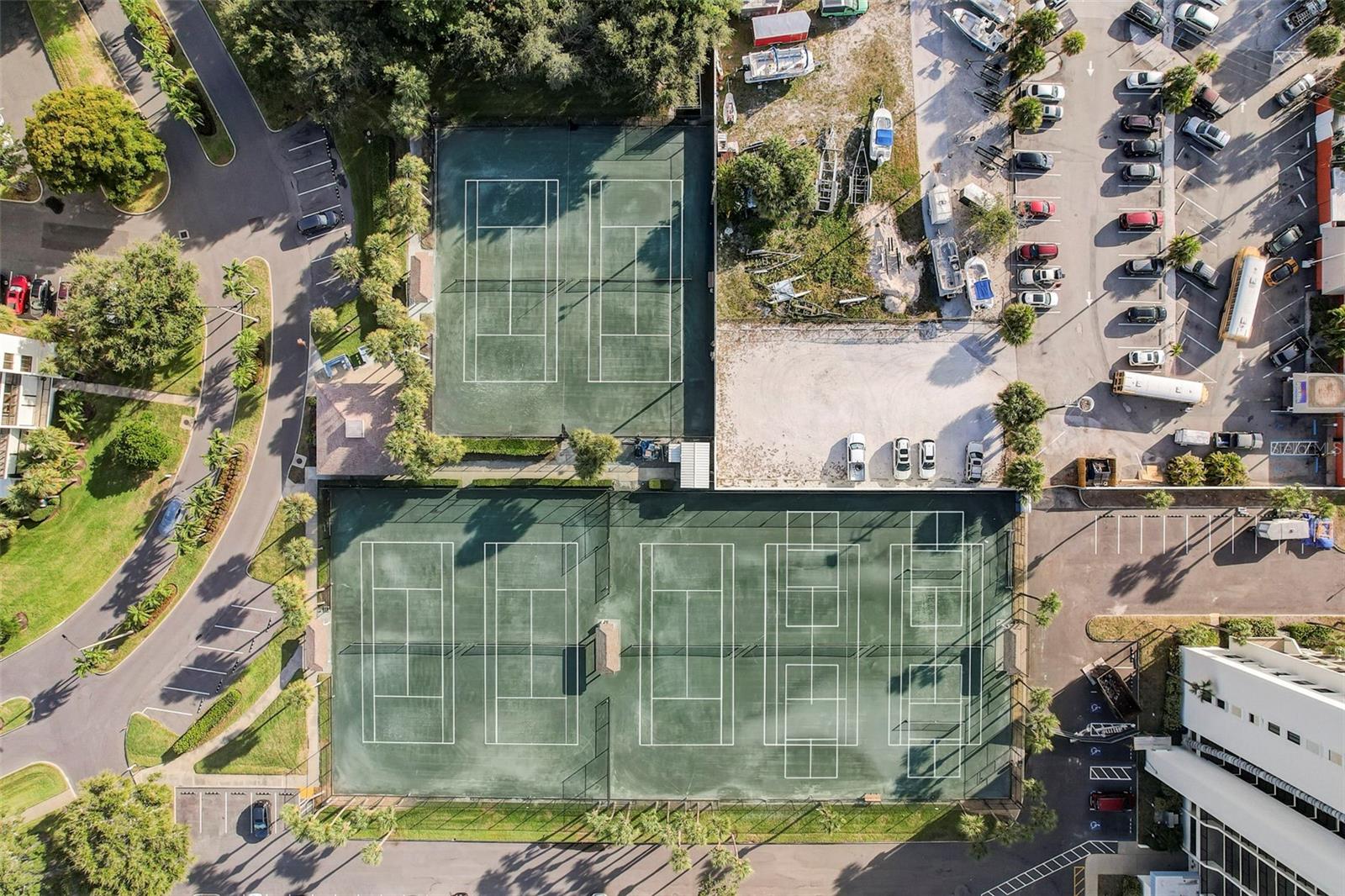 Tennis and Picklelball court