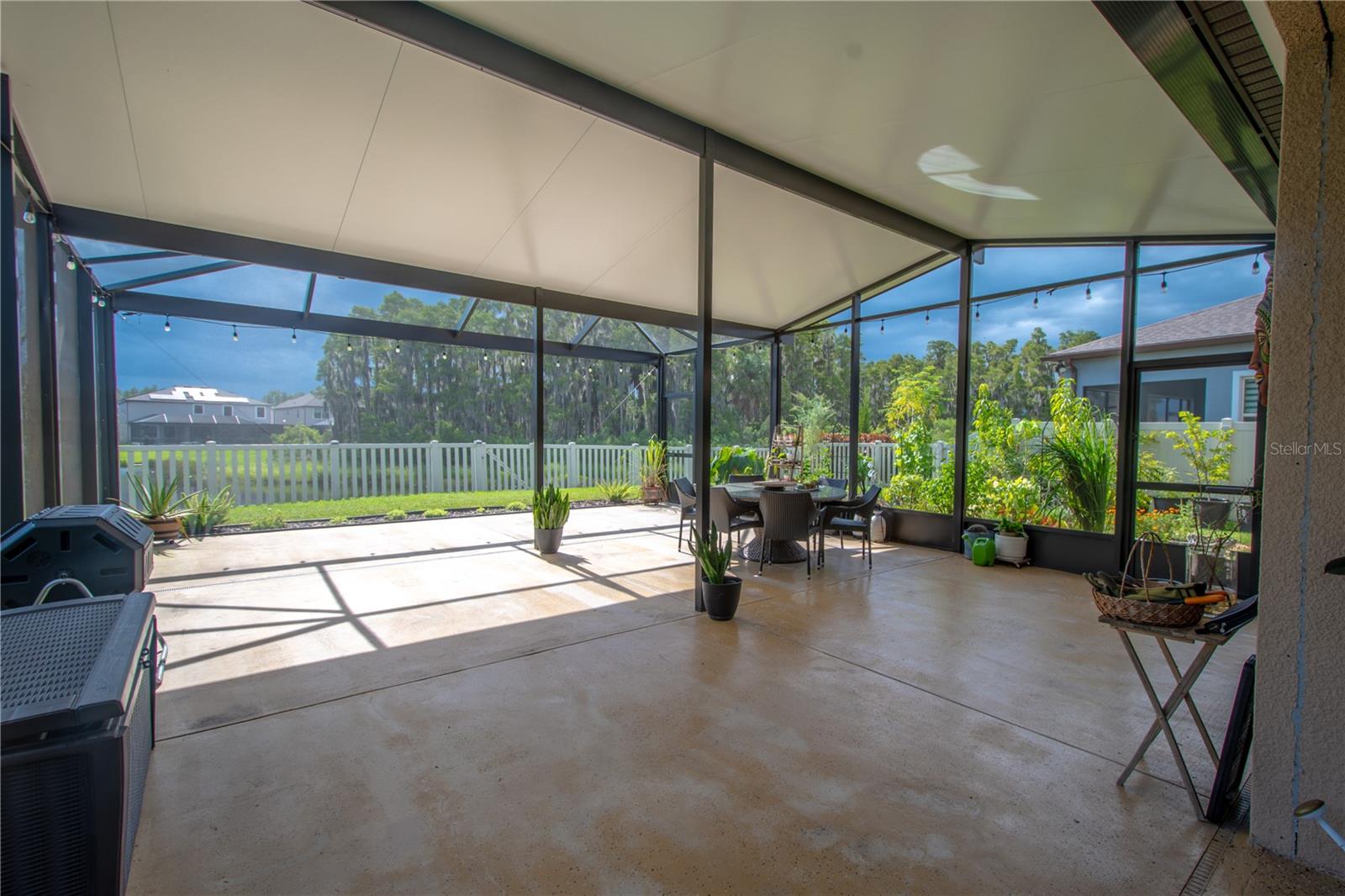 The screened in lanai is oversized measuring 25' x 40'.