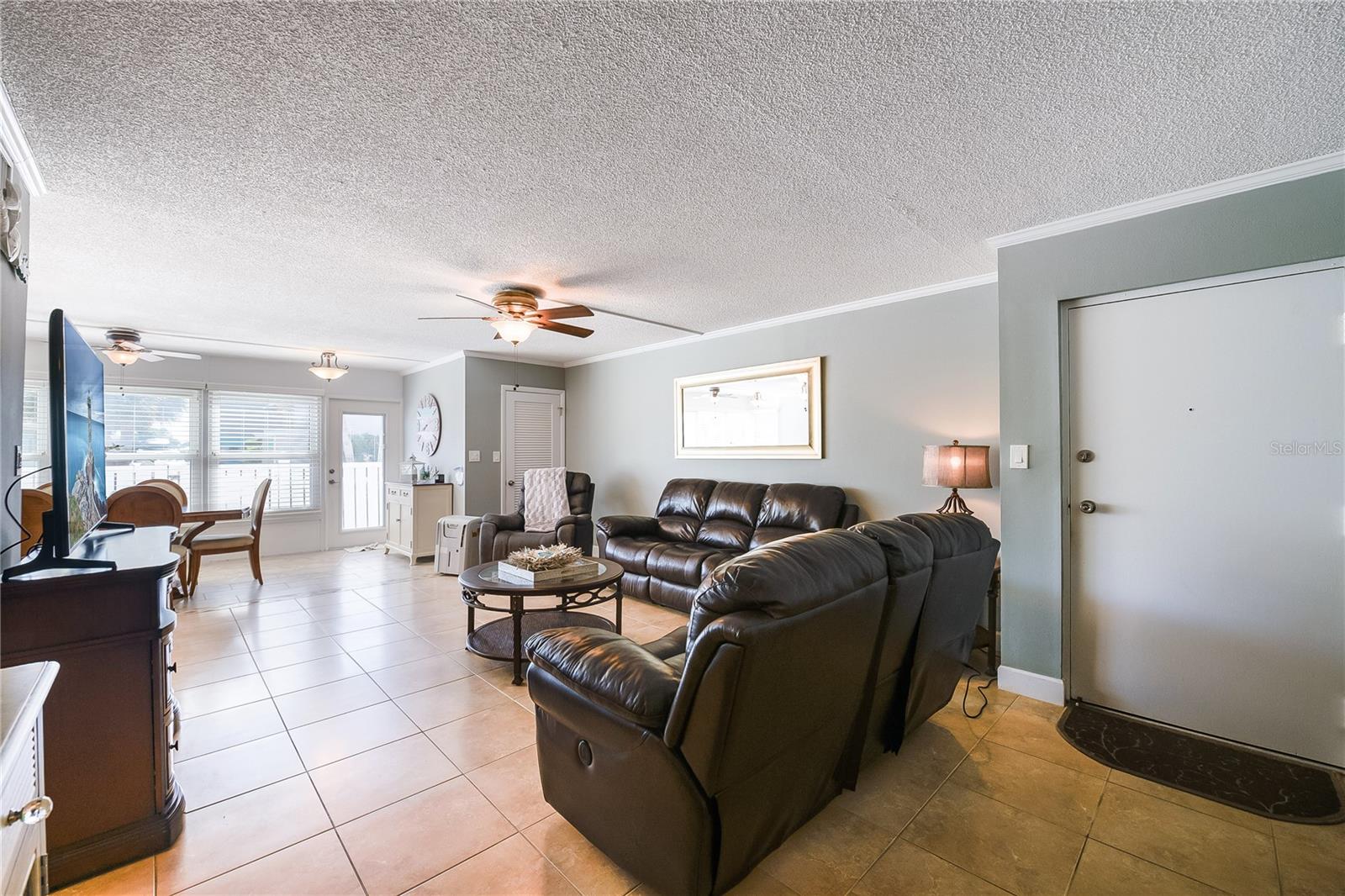 Livingroom at the front door