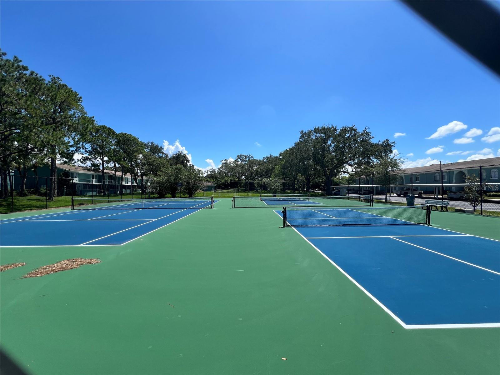 Tennis & Pickleball Courts