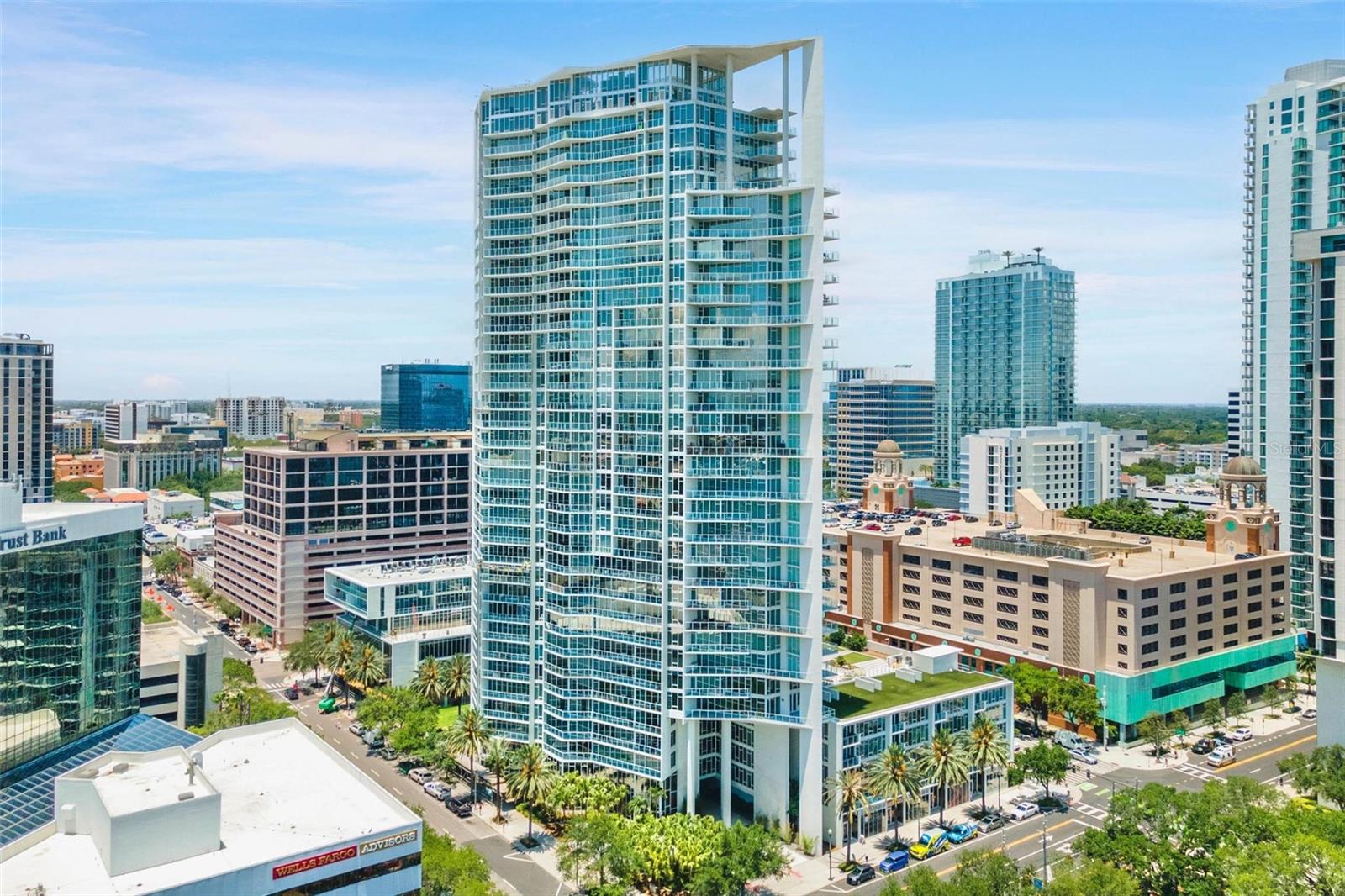 Welcome to downtown St Petersburg and your new home in The Signature!