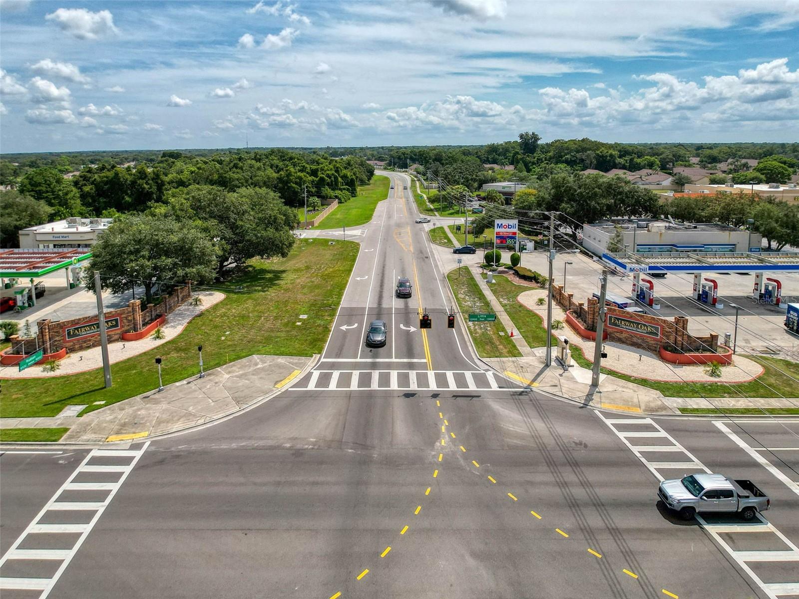 Little Road at Publix Shopping Center  shop