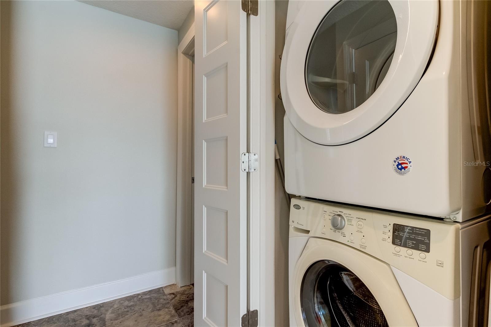 Washer/Dryer closet