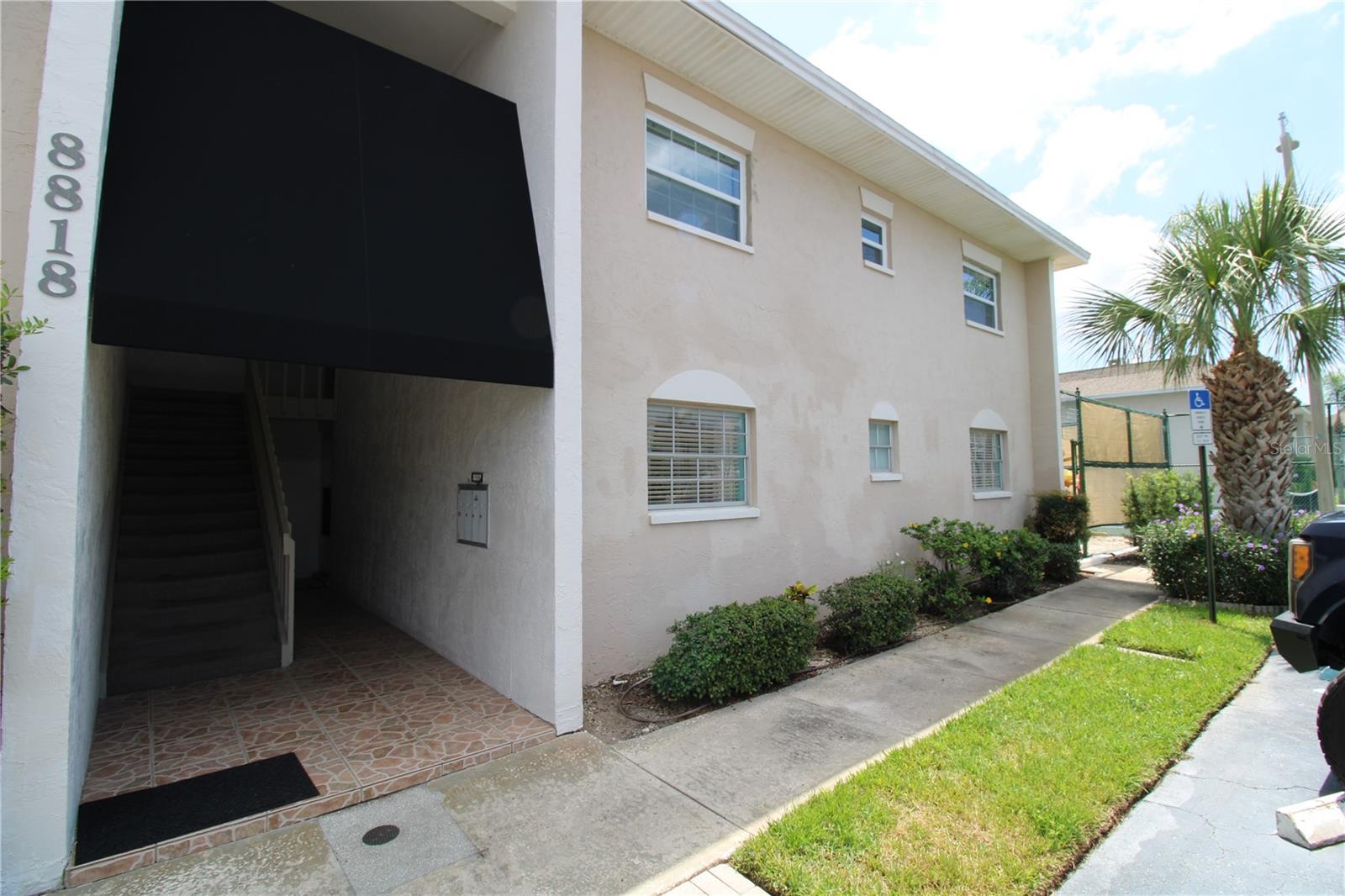 T3551728