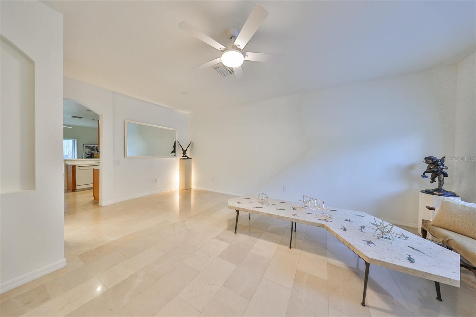 NEWLY PAINTED LARGE LIVINGROOM.