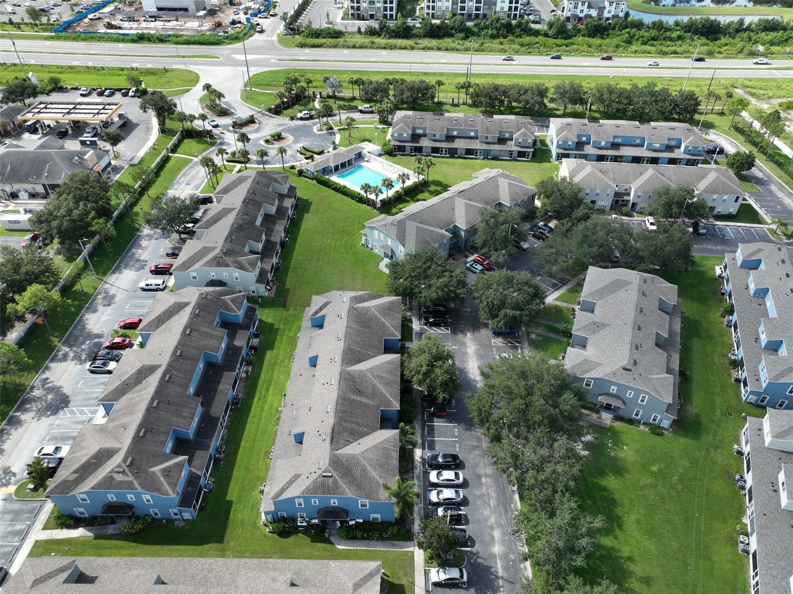 CONVENIENTLY LOCATED BY RIVERVIEW EXIT, BIG BEND RD AND HWY 41. ACROSS FROM MANY RESTAURANTS, PUBLIX SUPERMARKET, DUNKING DUNUTS, GAS STATION RIGHT AND WATERSET LUXURY HOMES,,,YES!