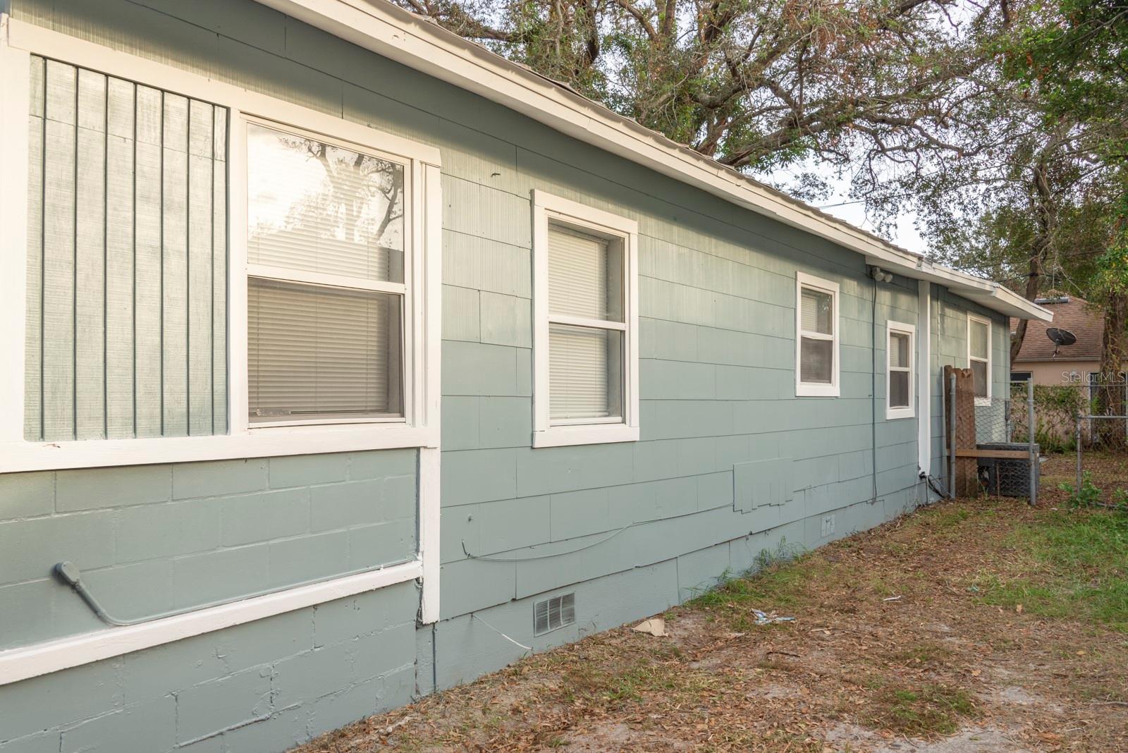 Side yard with parking