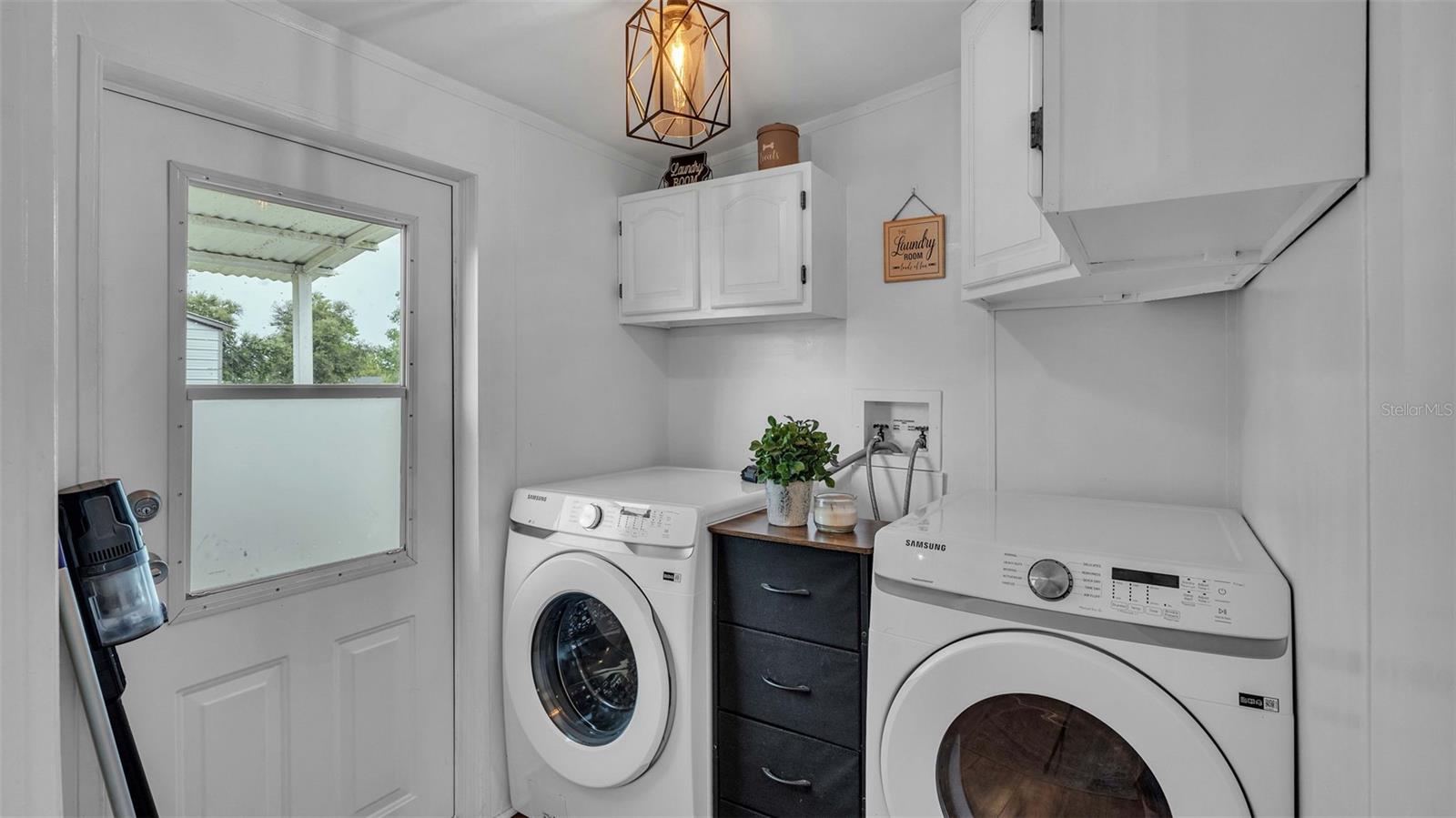 Laundry room (washer & dryer included)