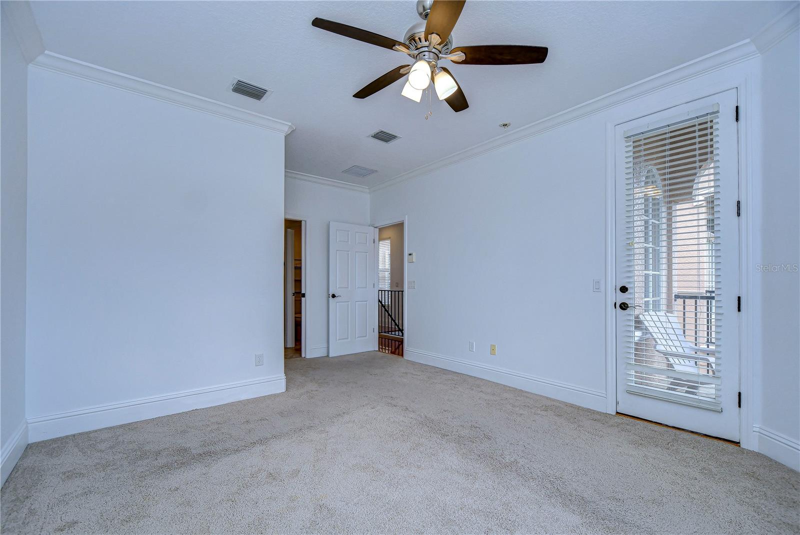 Crown molding and high ceiling!