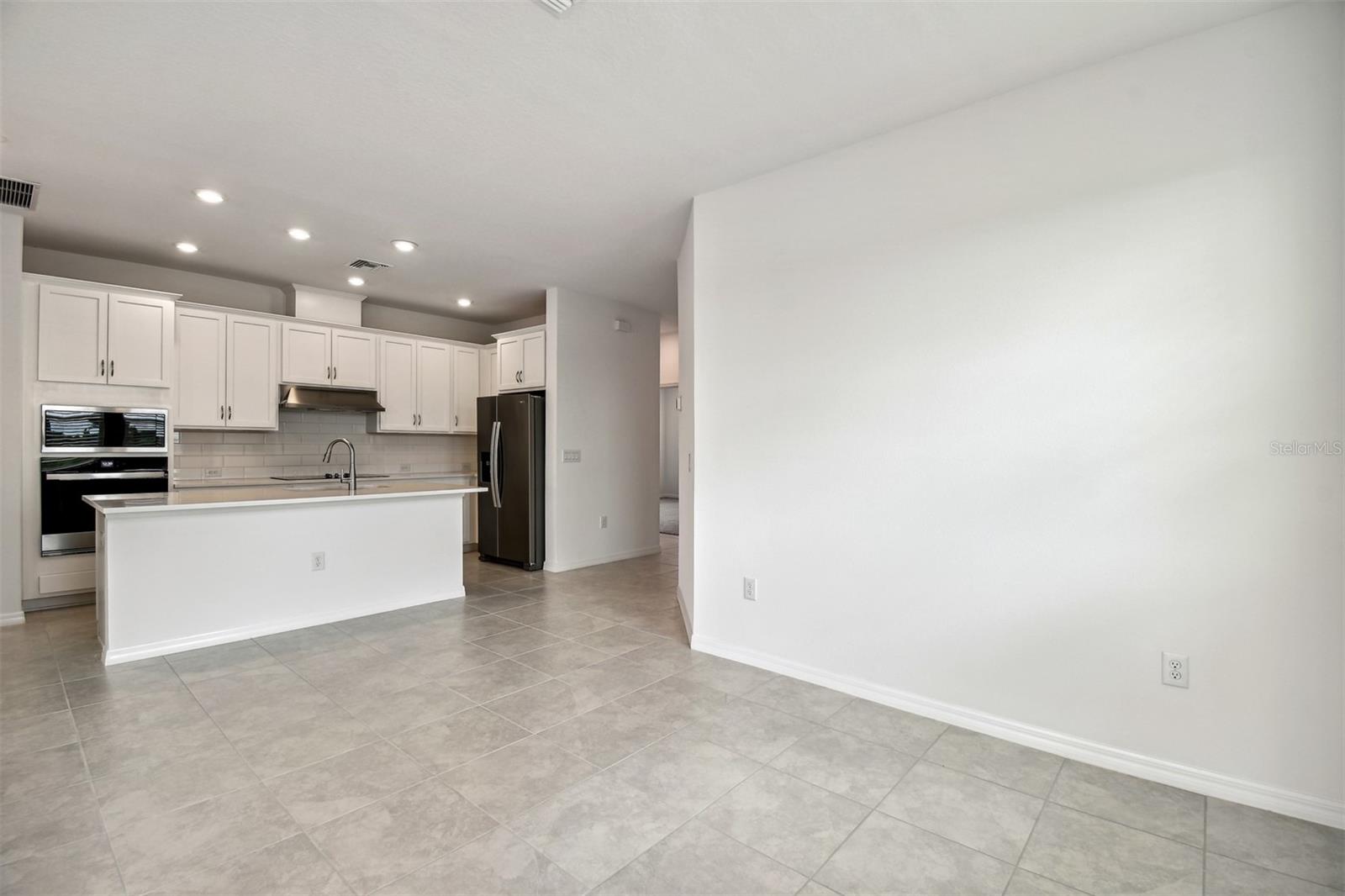 Dining Room & Kitchen