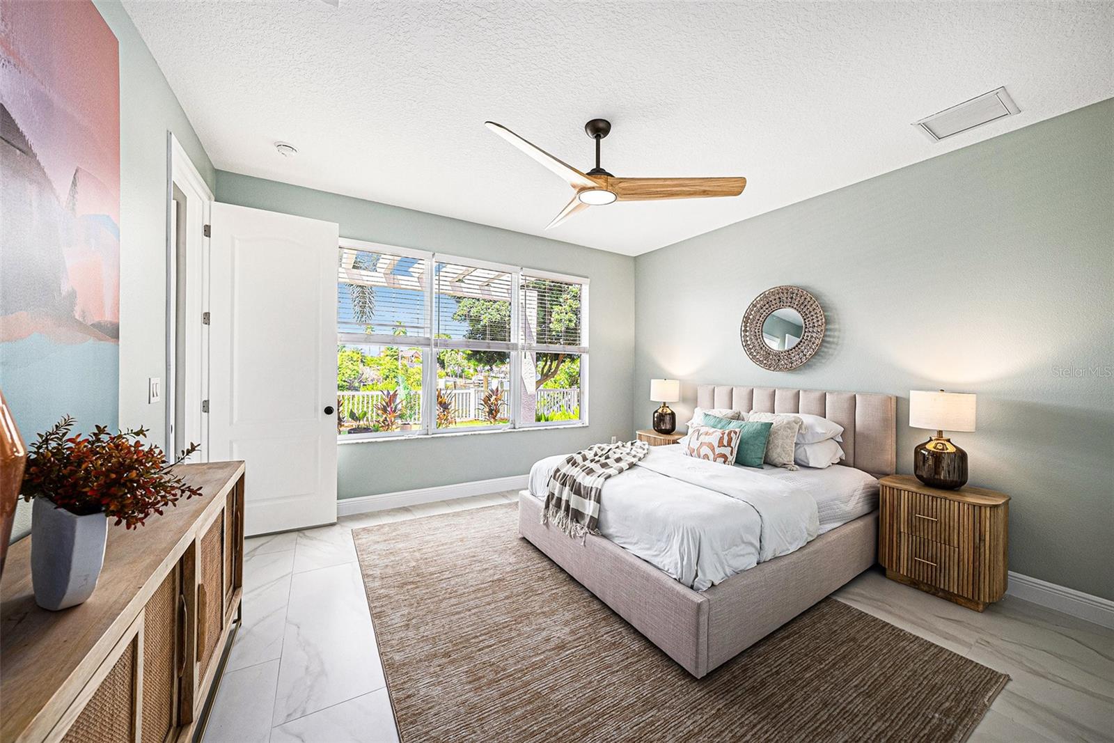 Bedroom 3 with water view