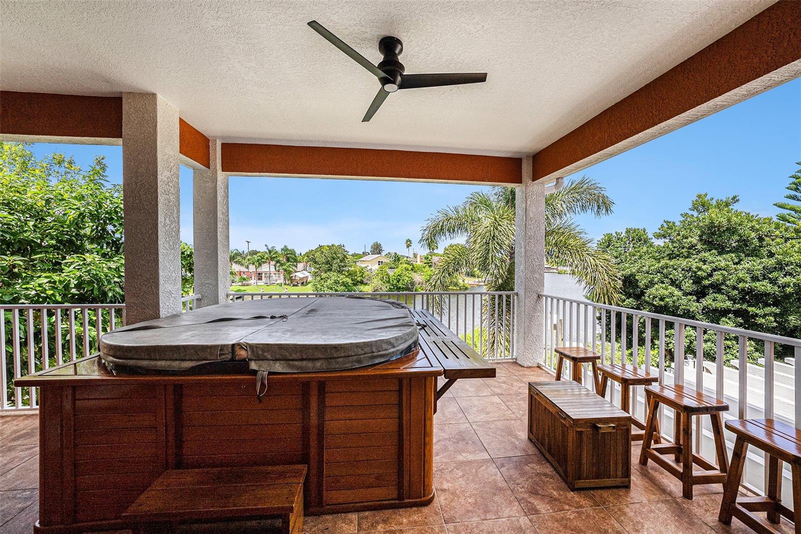 Upper oversized lanai with hot tub