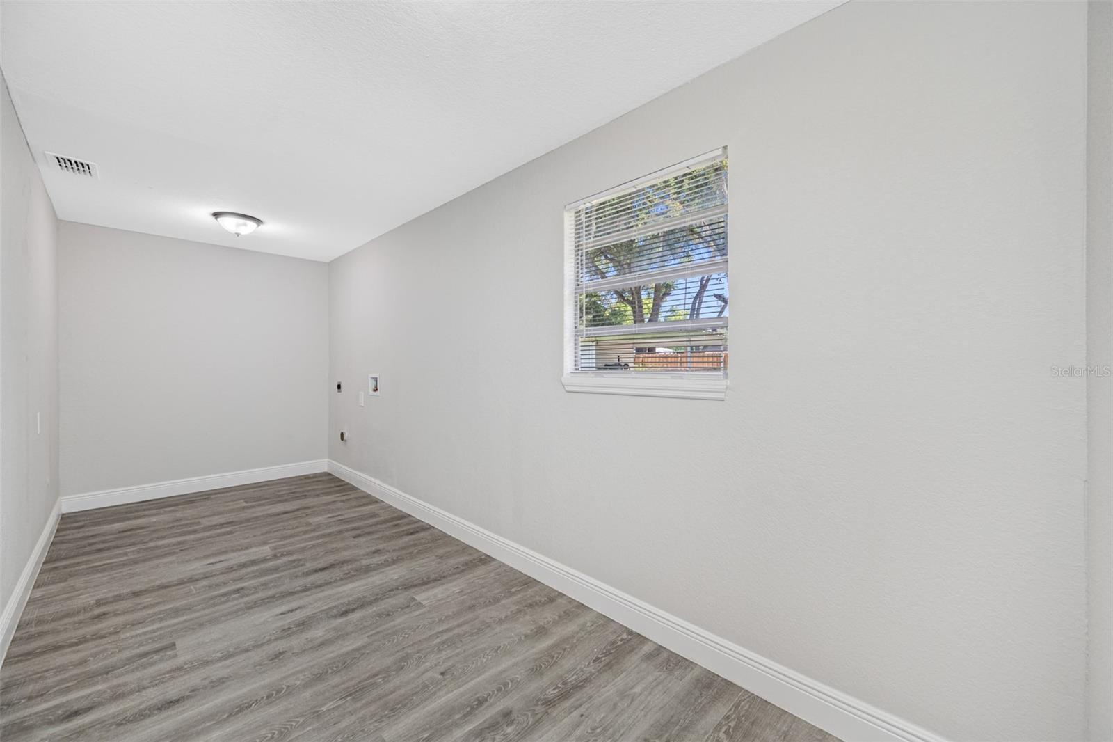 Large Laundry Room