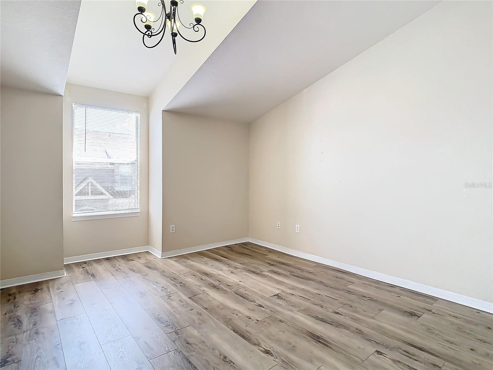 Bedroom 3 - high ceilings