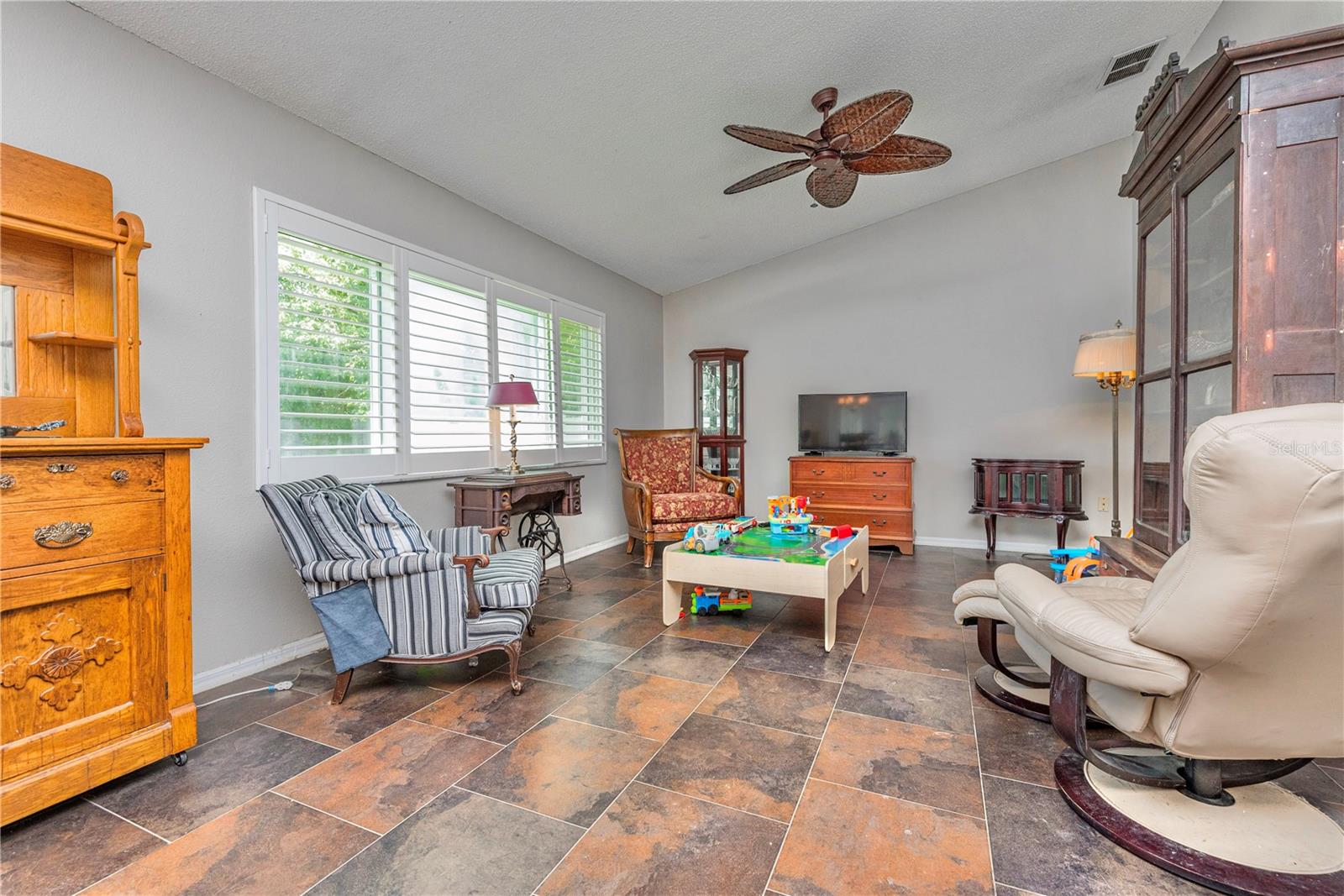 Vaulted ceilings.