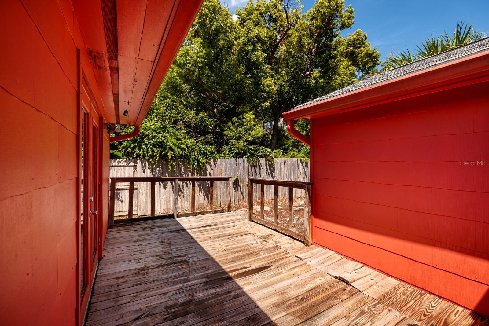 Back porch w/rain gutters.